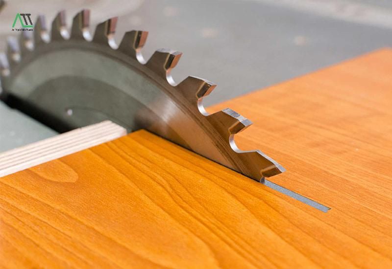 thi công tấm ốp nhựa hèm khóa