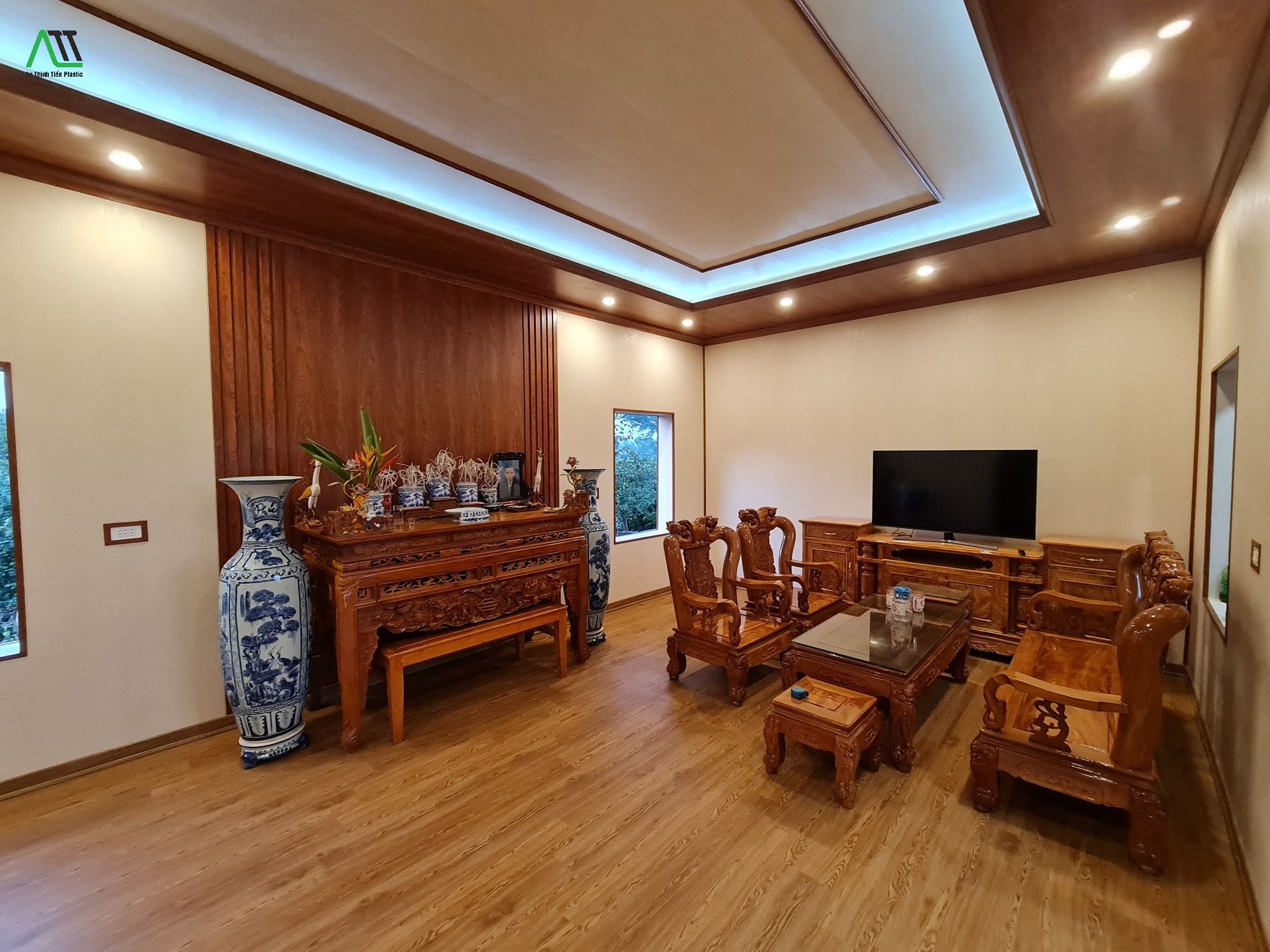 Các mẫu trần nhựa giả gỗ phòng khách