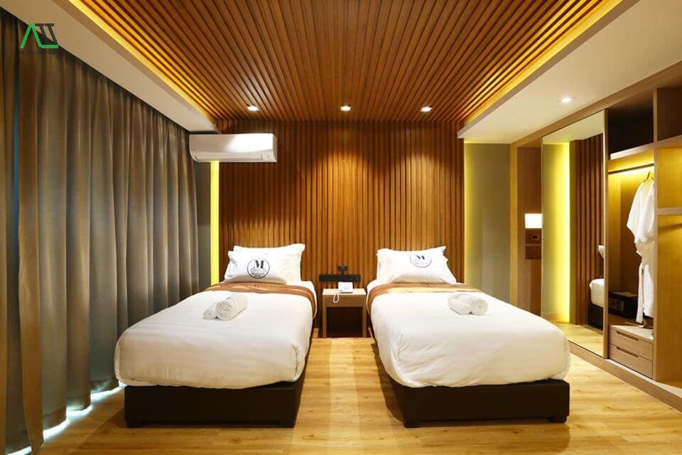 trần nhựa giả gỗ phòng ngủ