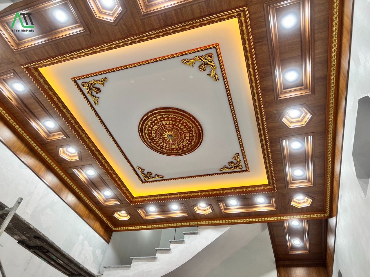 trần nhựa giả gỗ phòng ngủ