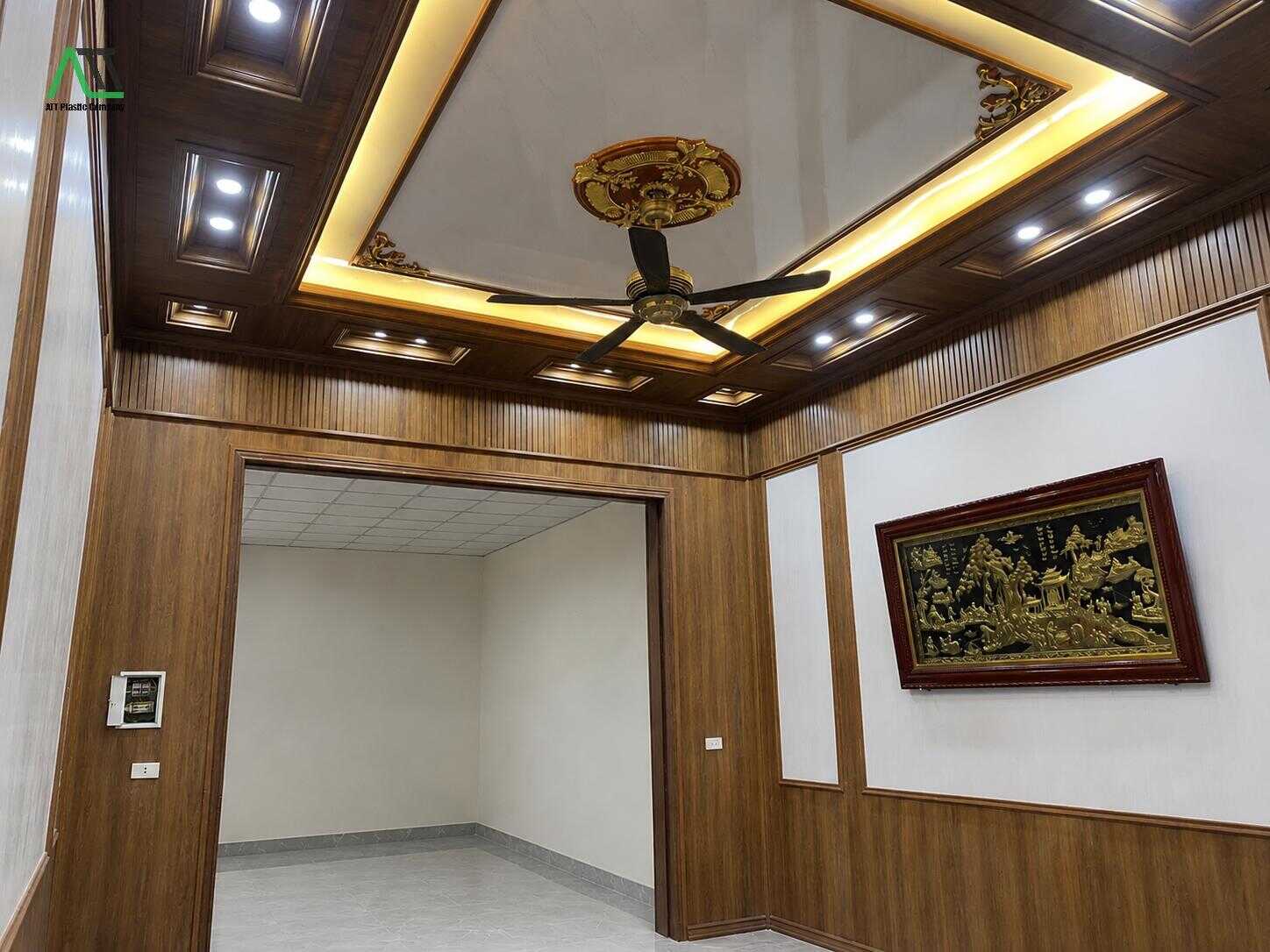 trần nhựa hèm khóa