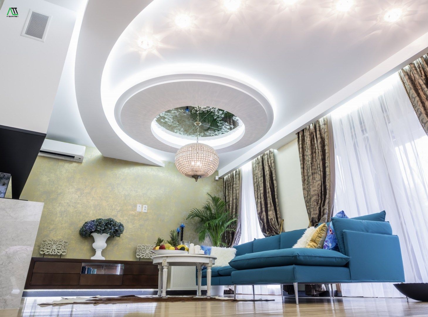 trần thạch cao giật cấp là gì