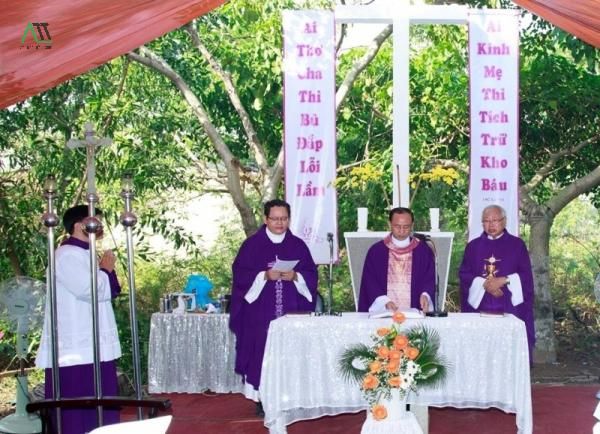 ý nghĩa của màu tím