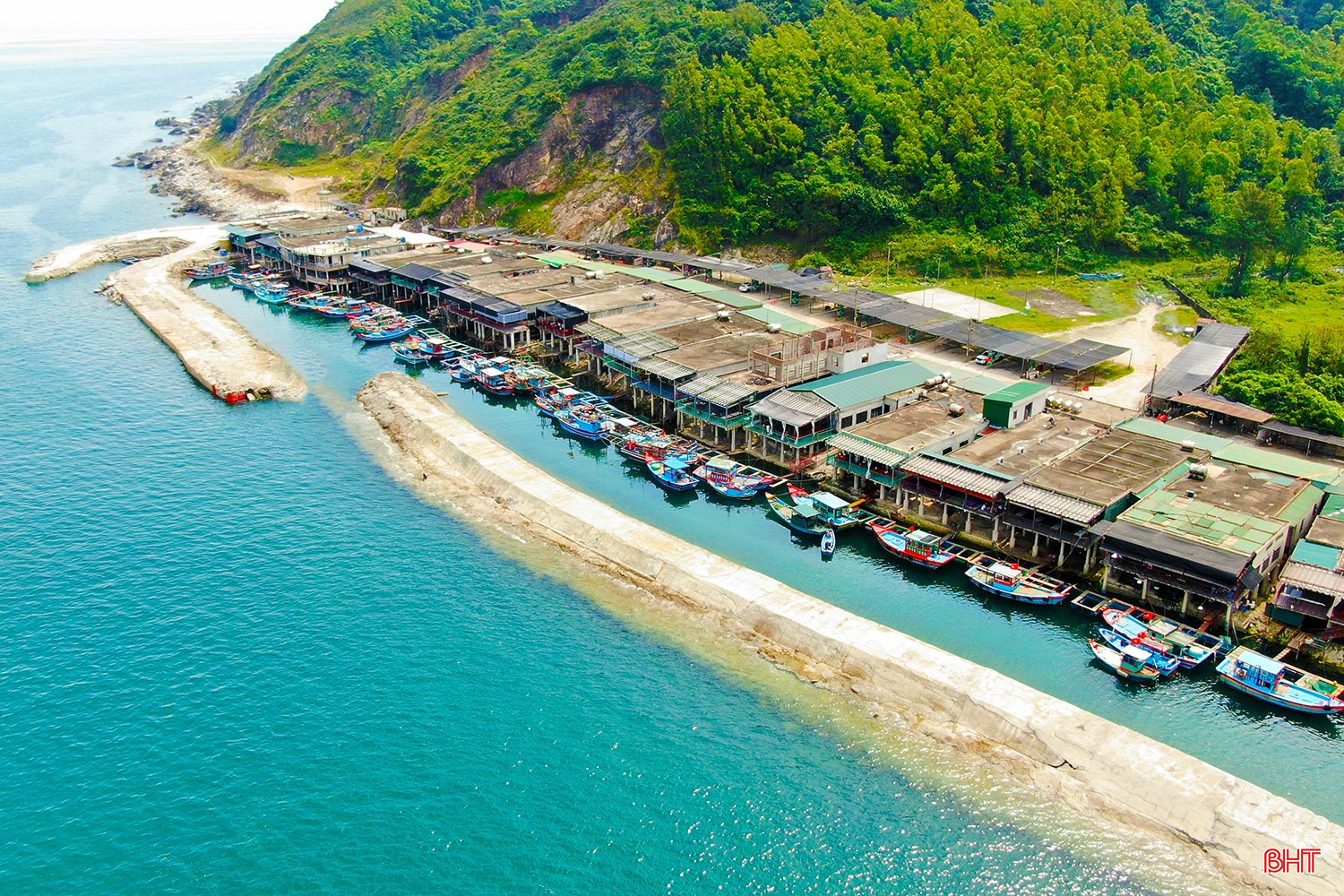 Hệ thống nhà hàng mực nhảy vũng áng hà tĩnh