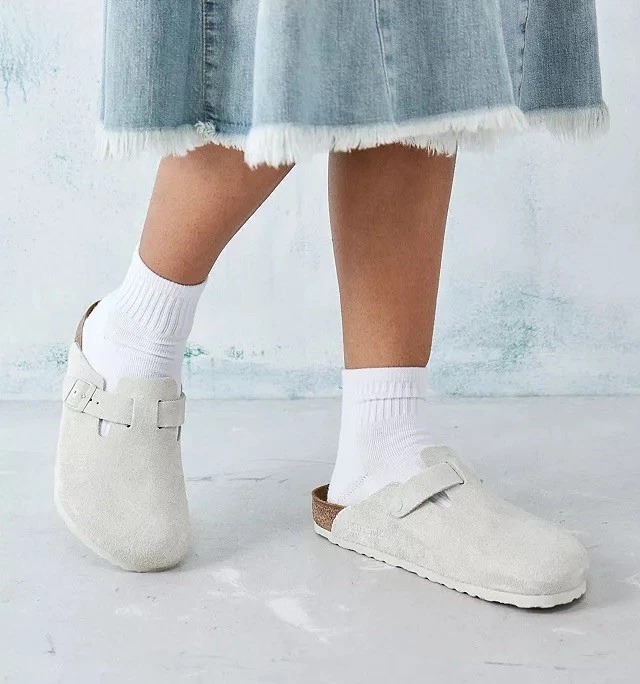 phoi-do-on-feet-birkenstock-boston-1027667