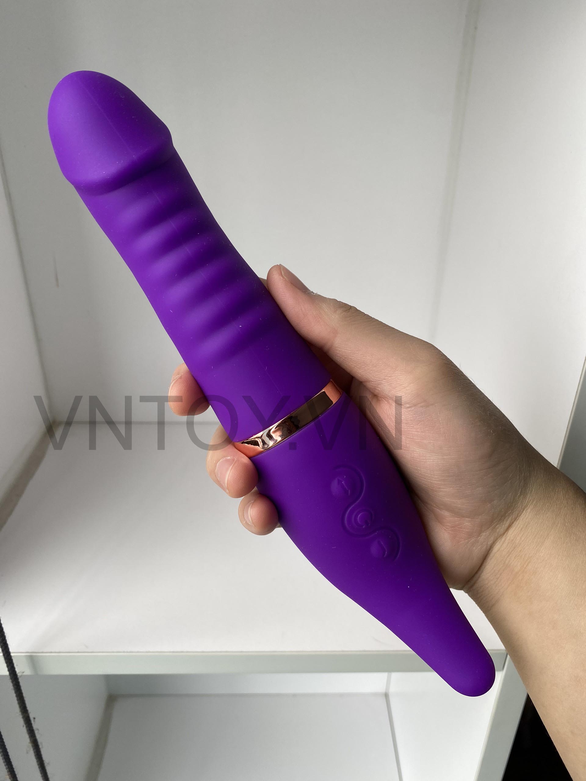 Dương vật giả rung thụt kèm lưỡi liếm âm đạo cao cấp