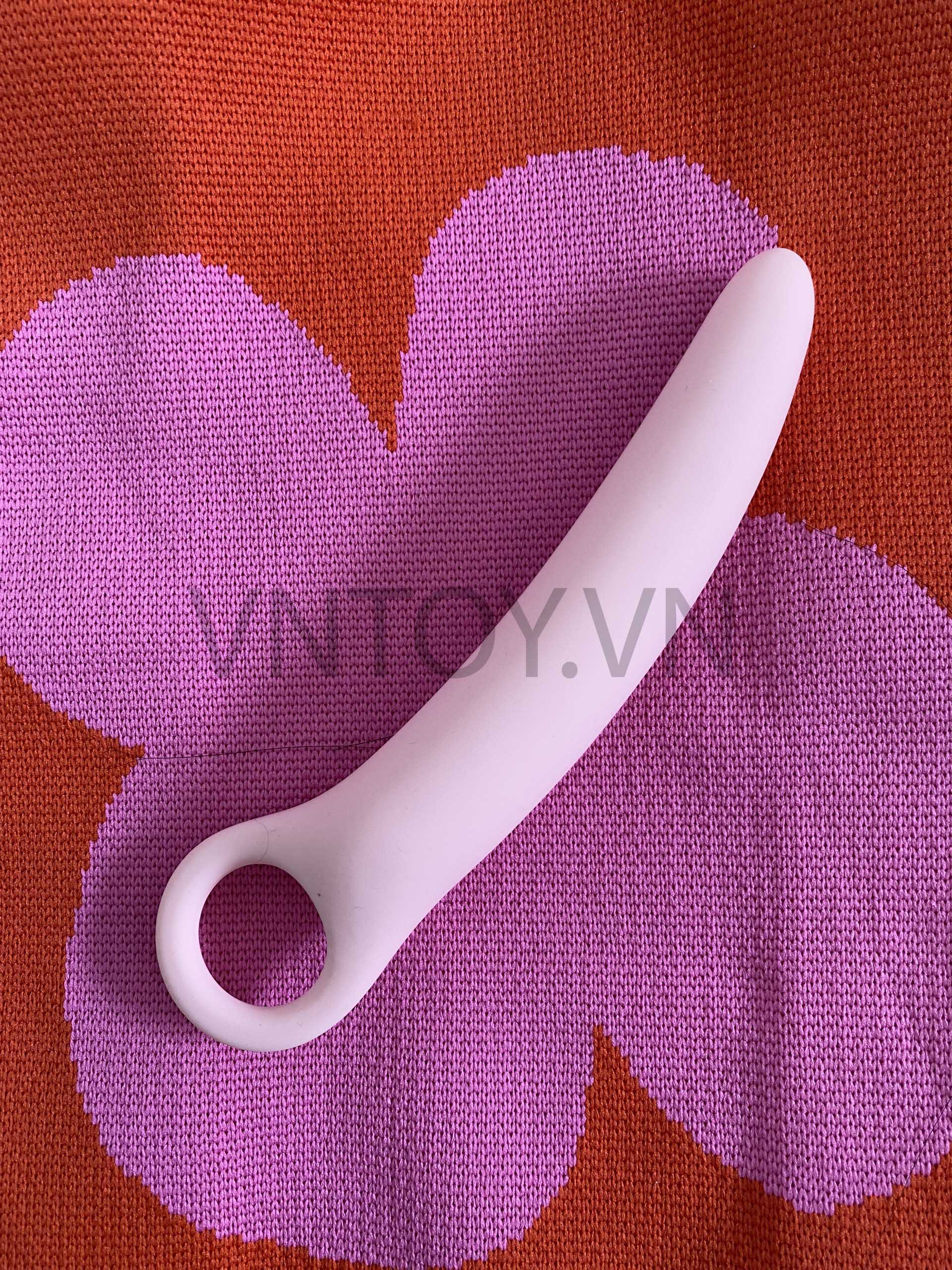 Dụng cụ cắm hậu môn hình lưỡi liềm