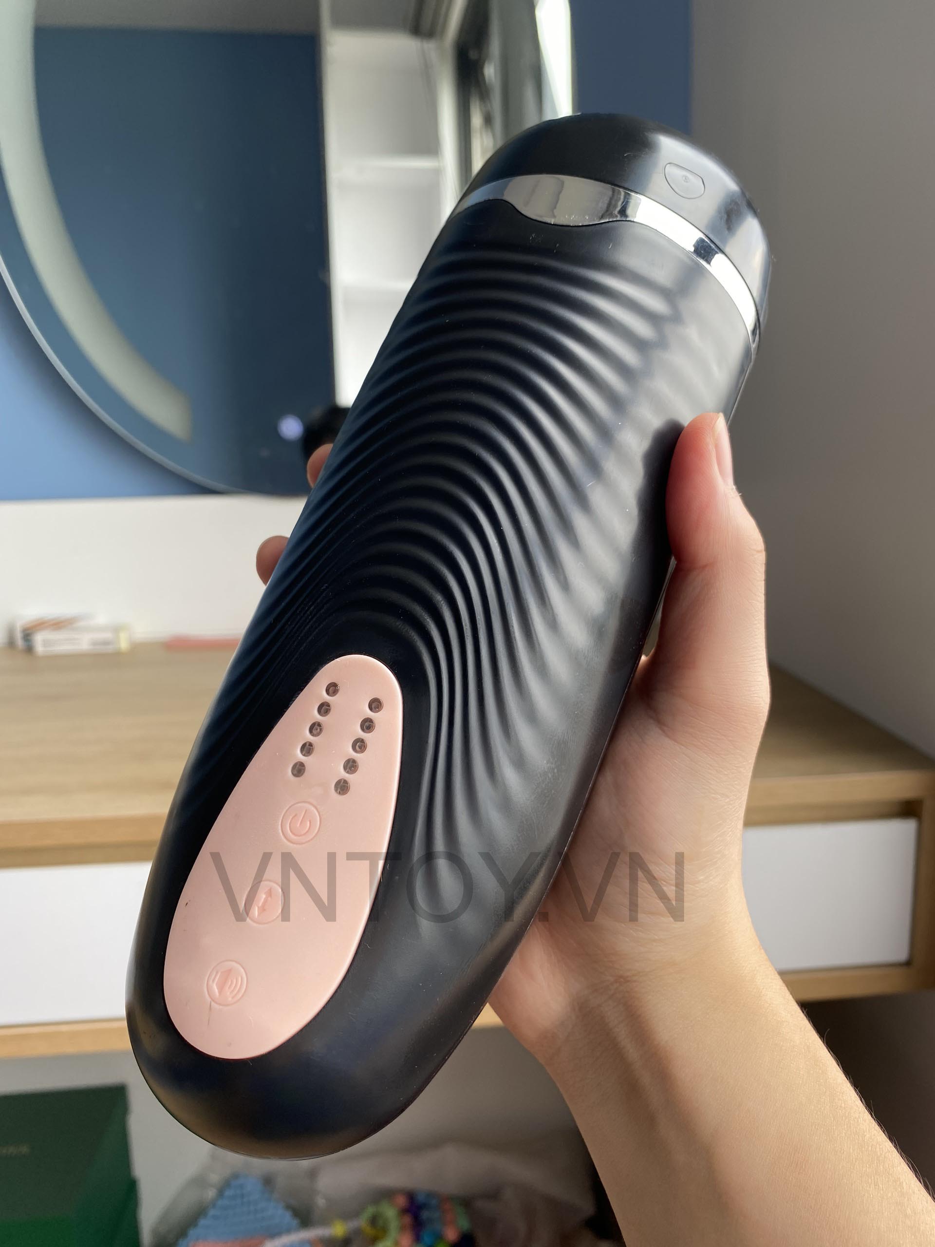 Cốc thủ dâm thò thụt sục cặc tự động phát âm thanh