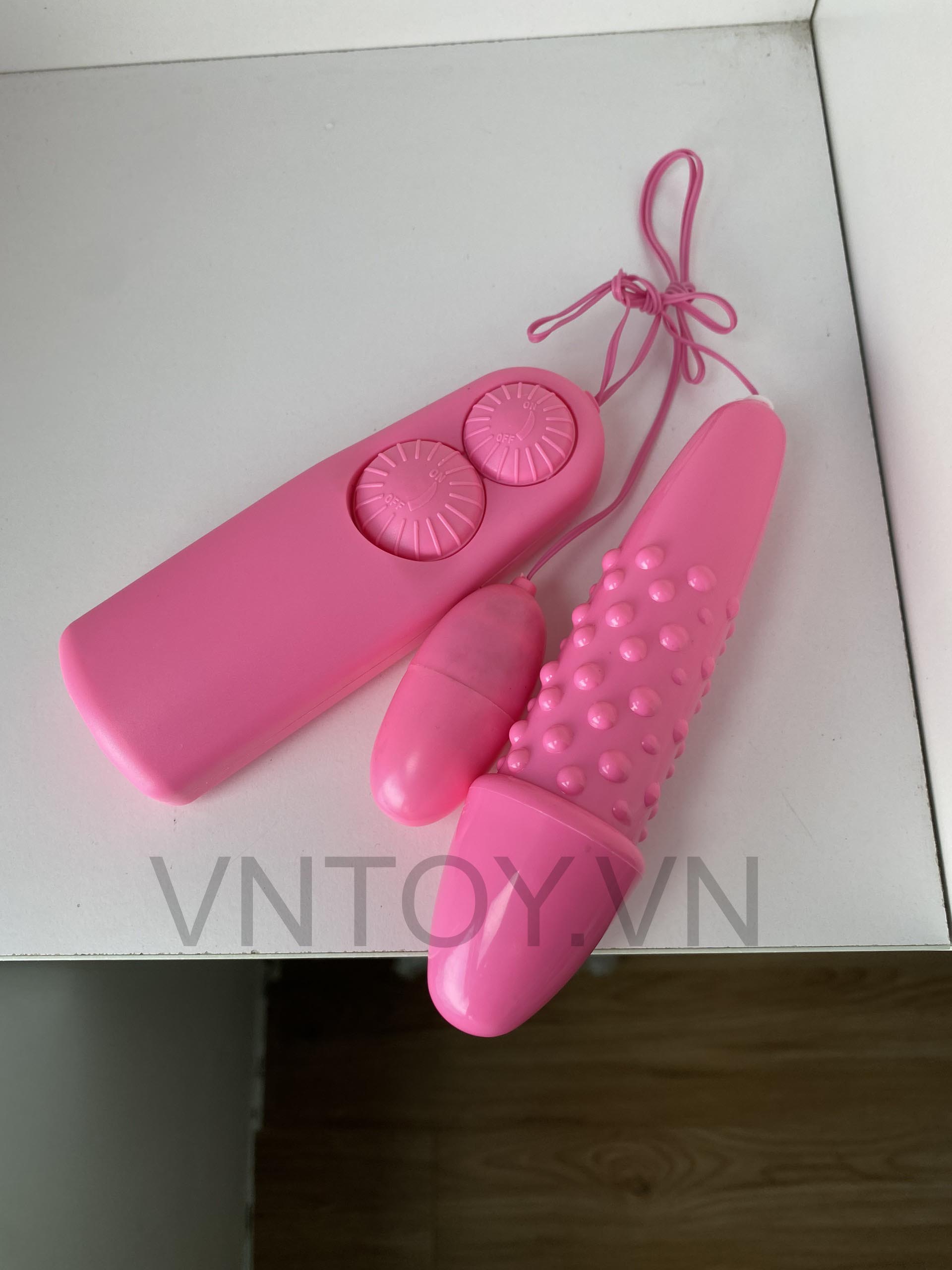 Trứng rung 2 đầu có gai hình dương vật rung siêu mạnh