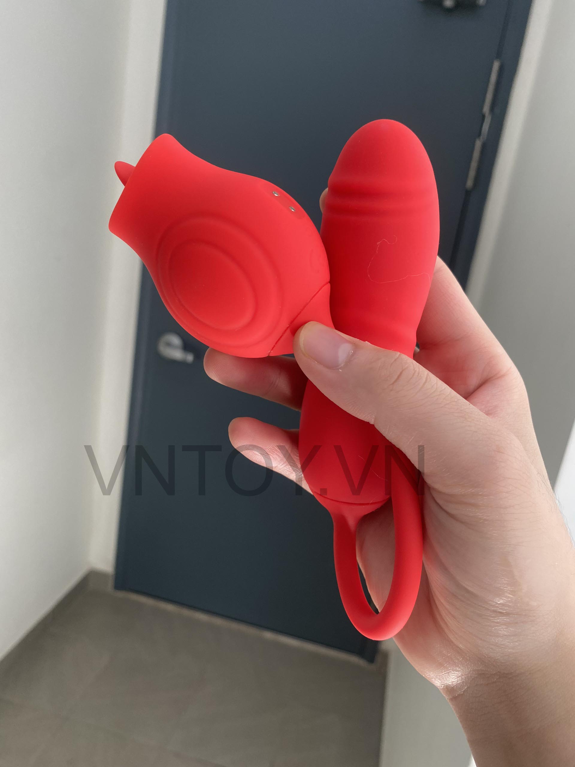 Trứng rung tình yêu thụt tự động kèm lưỡi liếm