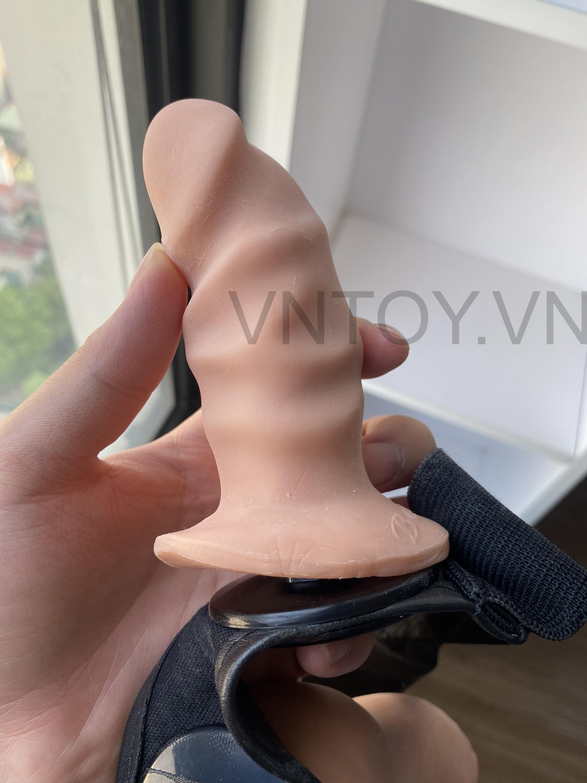 Dương vật giả 2 đầu có dây đeo dành cho les