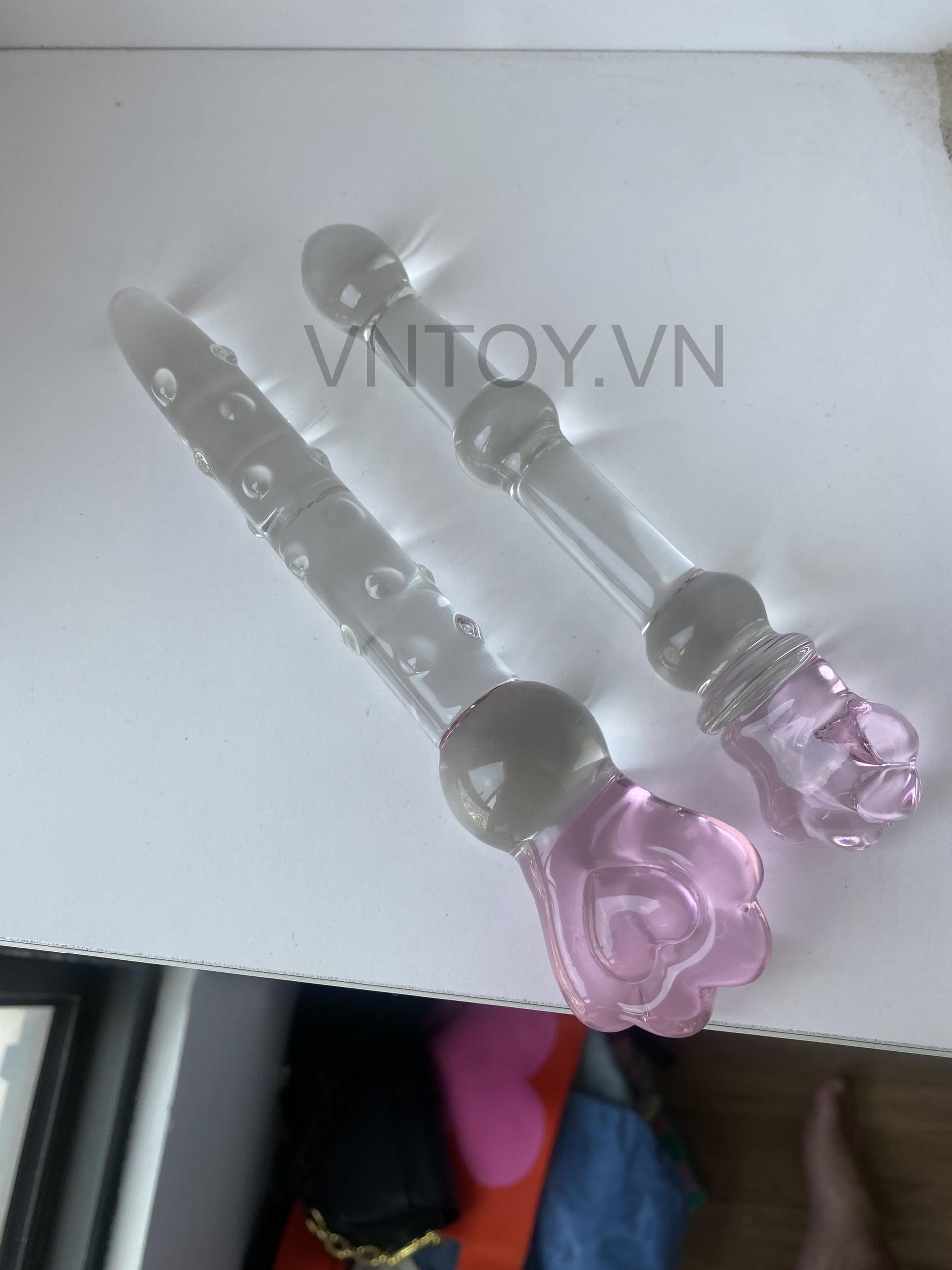 Dụng cụ gắn hậu môn trong suốt chất liệu thủy tinh