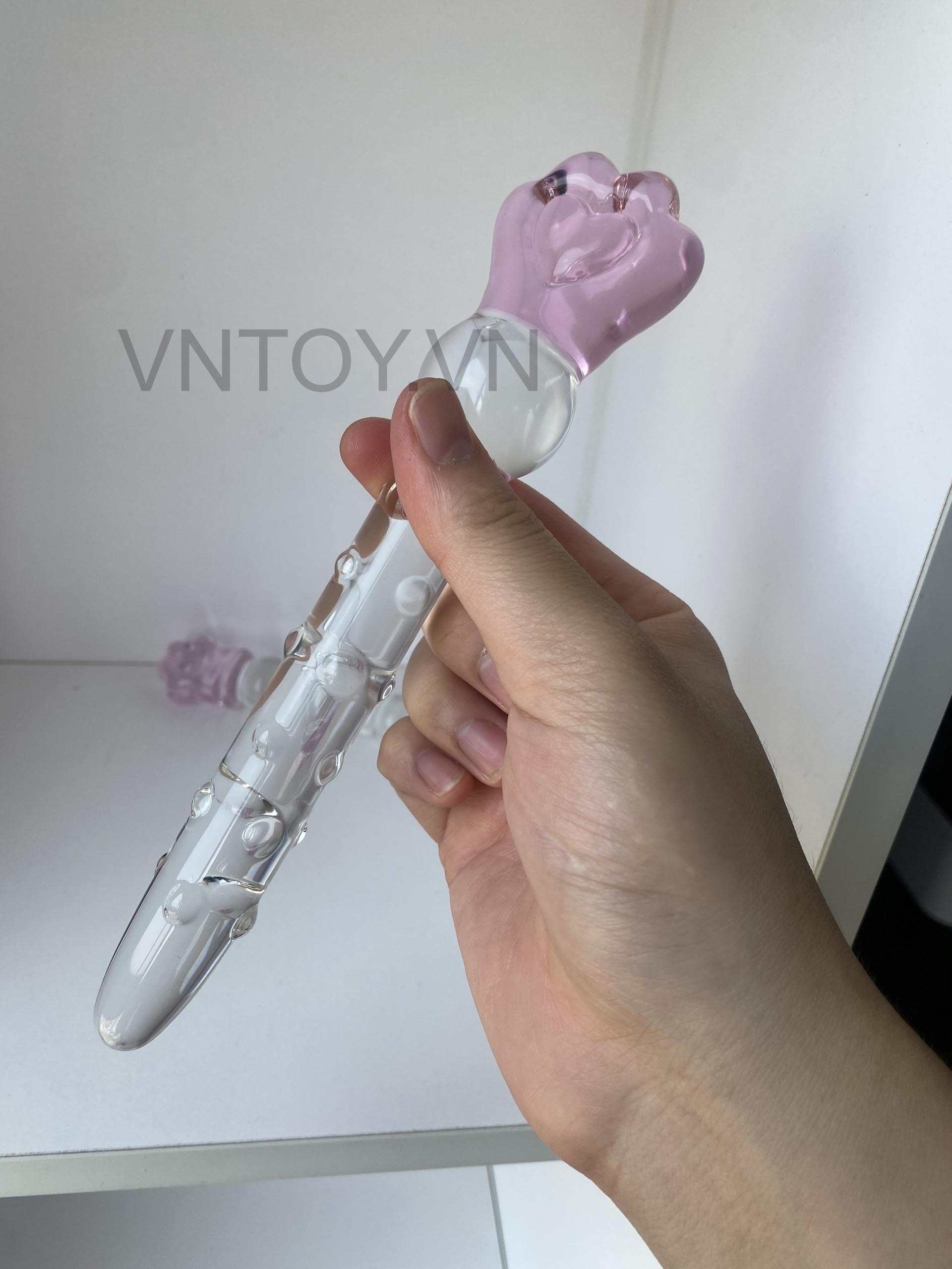 Dụng cụ gắn hậu môn trong suốt chất liệu thủy tinh