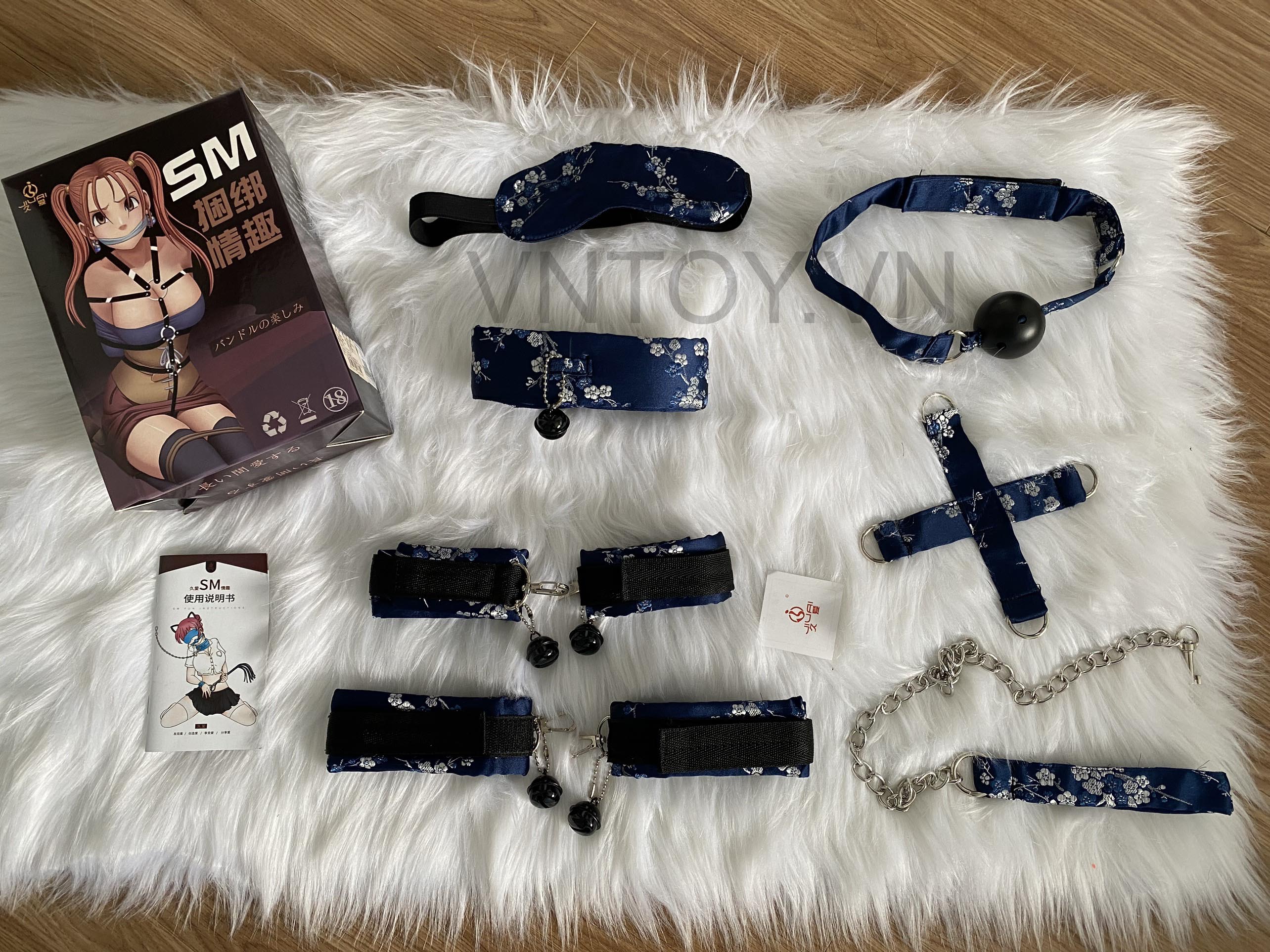 Đồ chơi bạo dâm BDSM 7 món phong cách hoa lá