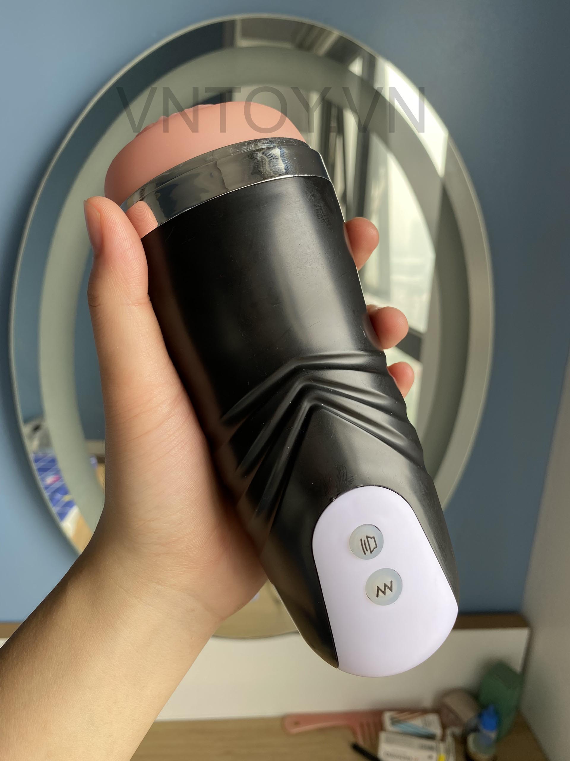 Cốc thủ dâm tự động rung rên âm thanh tặng tai nghe