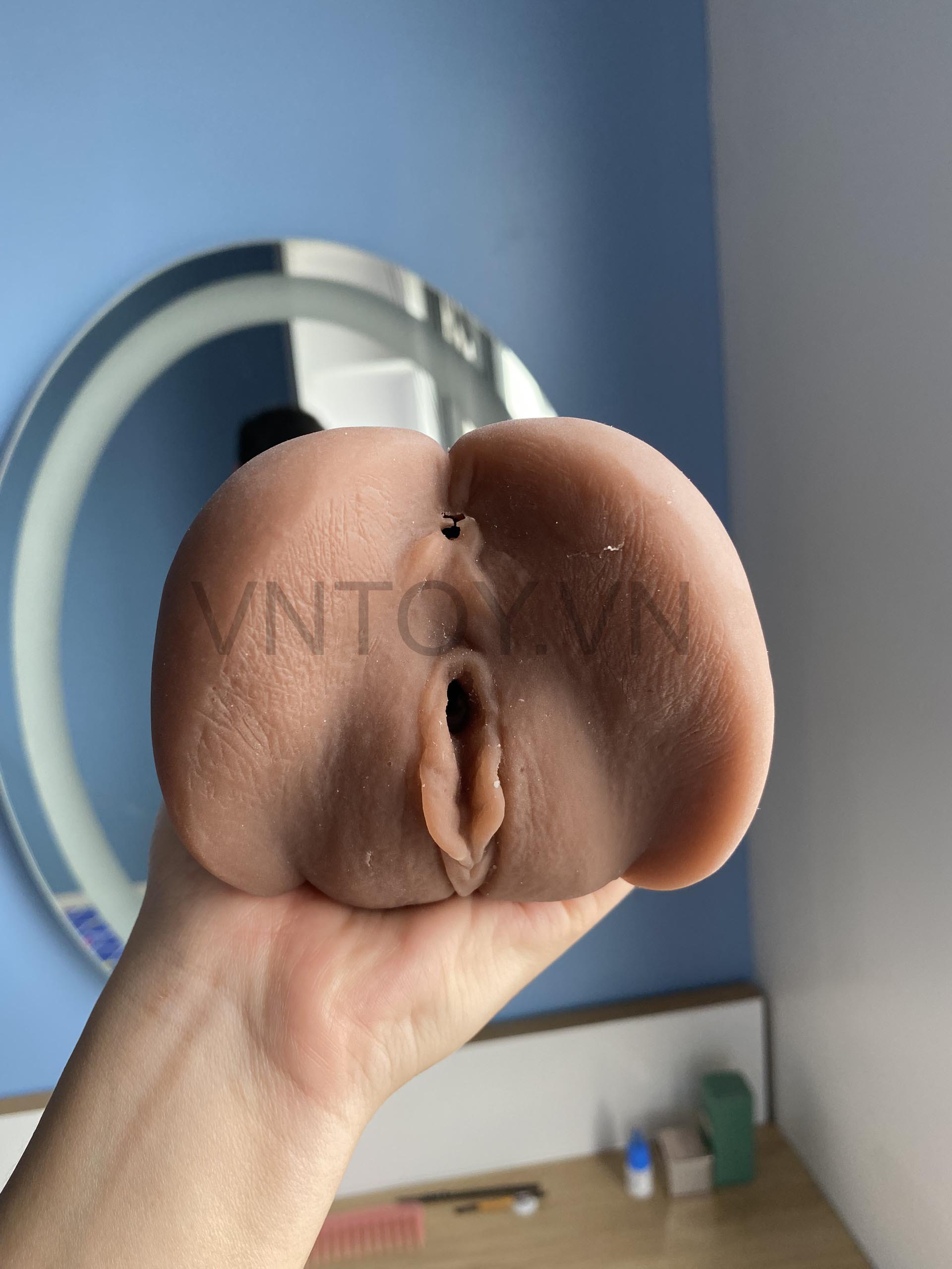 Âm đạo giả da đen phong cách hoang dại có hậu môn