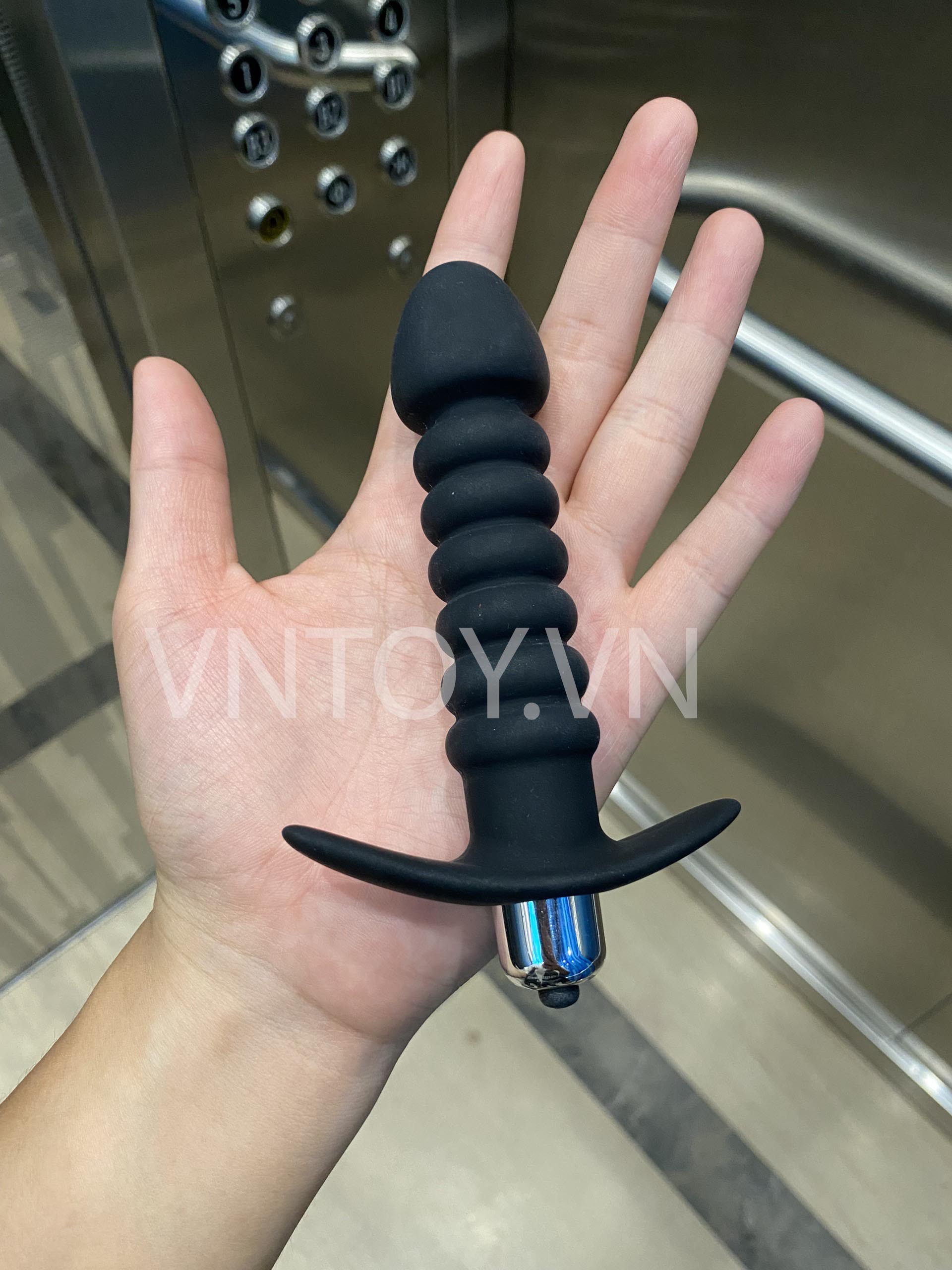 Dụng cụ gắn hậu môn Silicon có rung