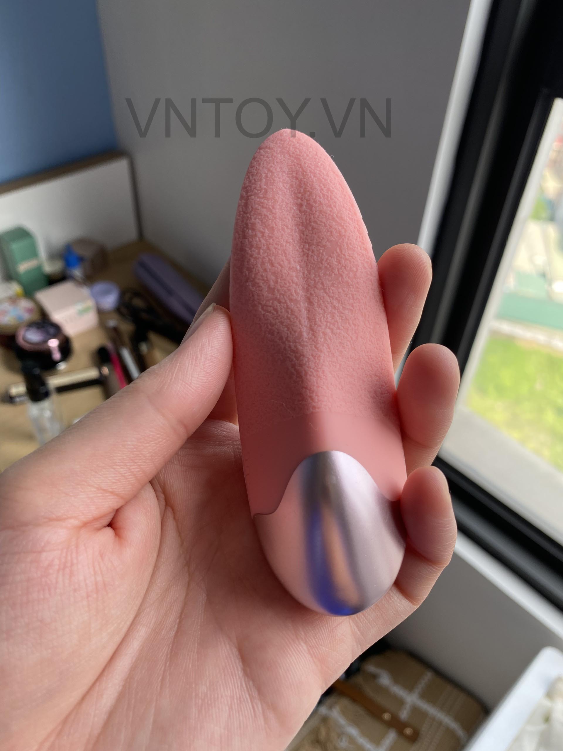 Lưỡi rung tình yêu tỏa nhiệt mềm mịn