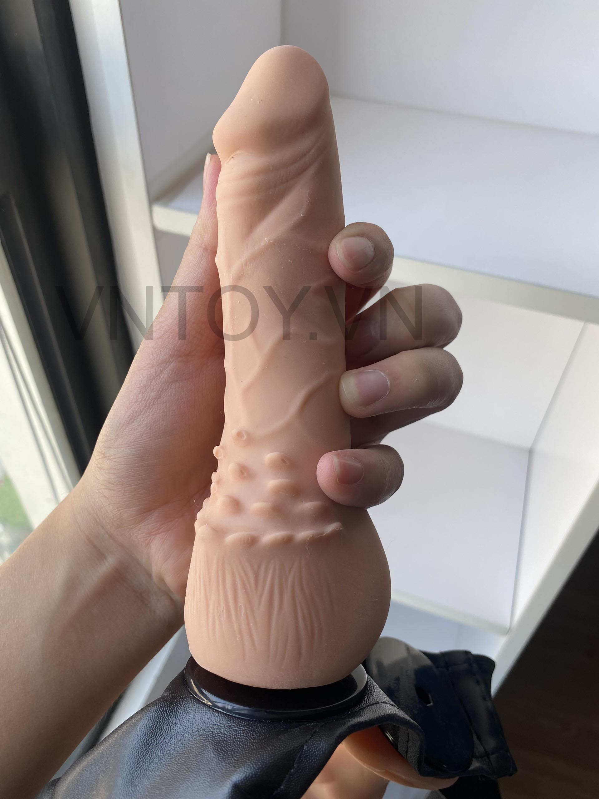 Dương vật giả 2 đầu có dây đeo dành cho les