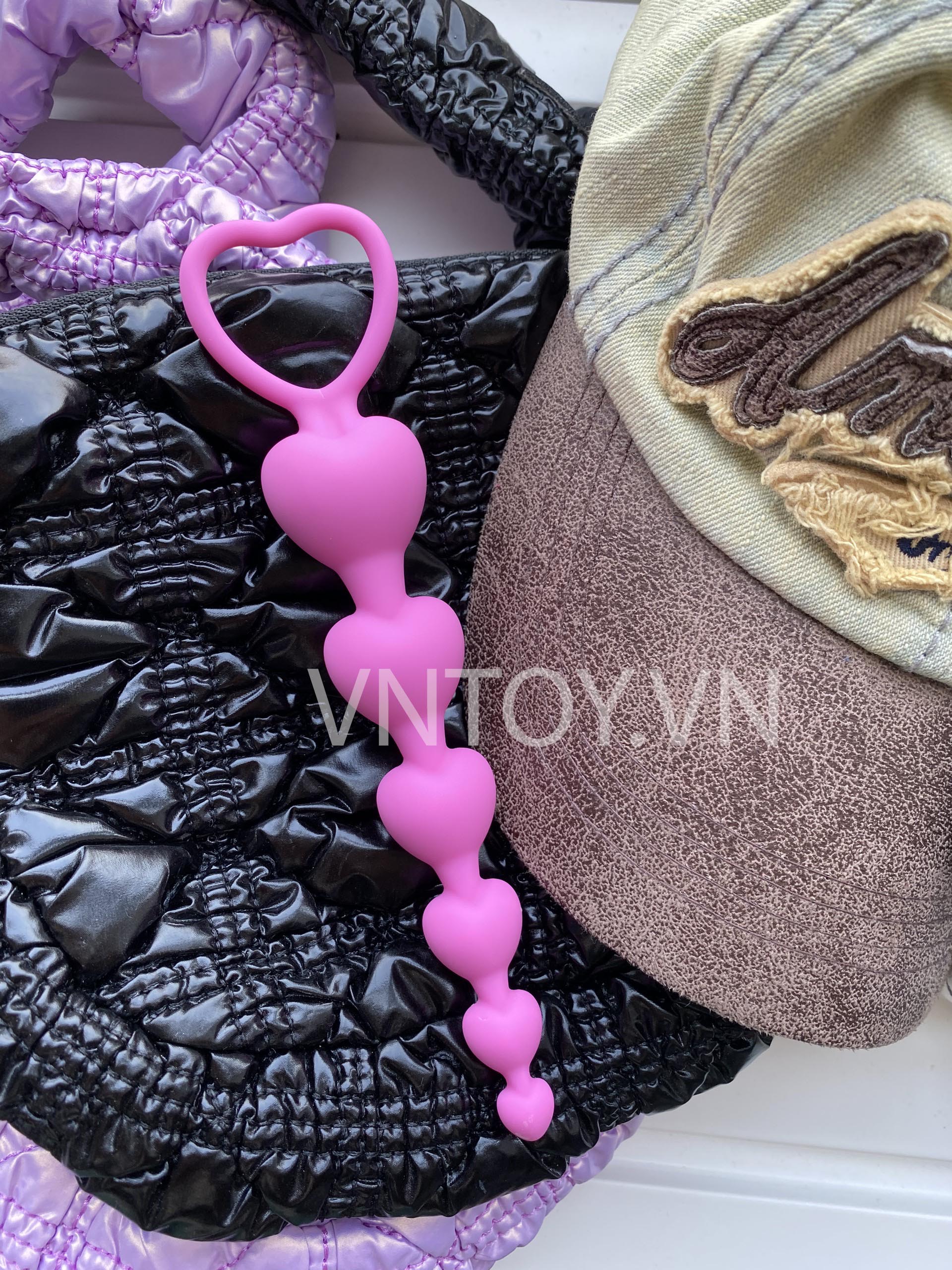 Chuỗi hạt nhét hậu môn hình trái tim