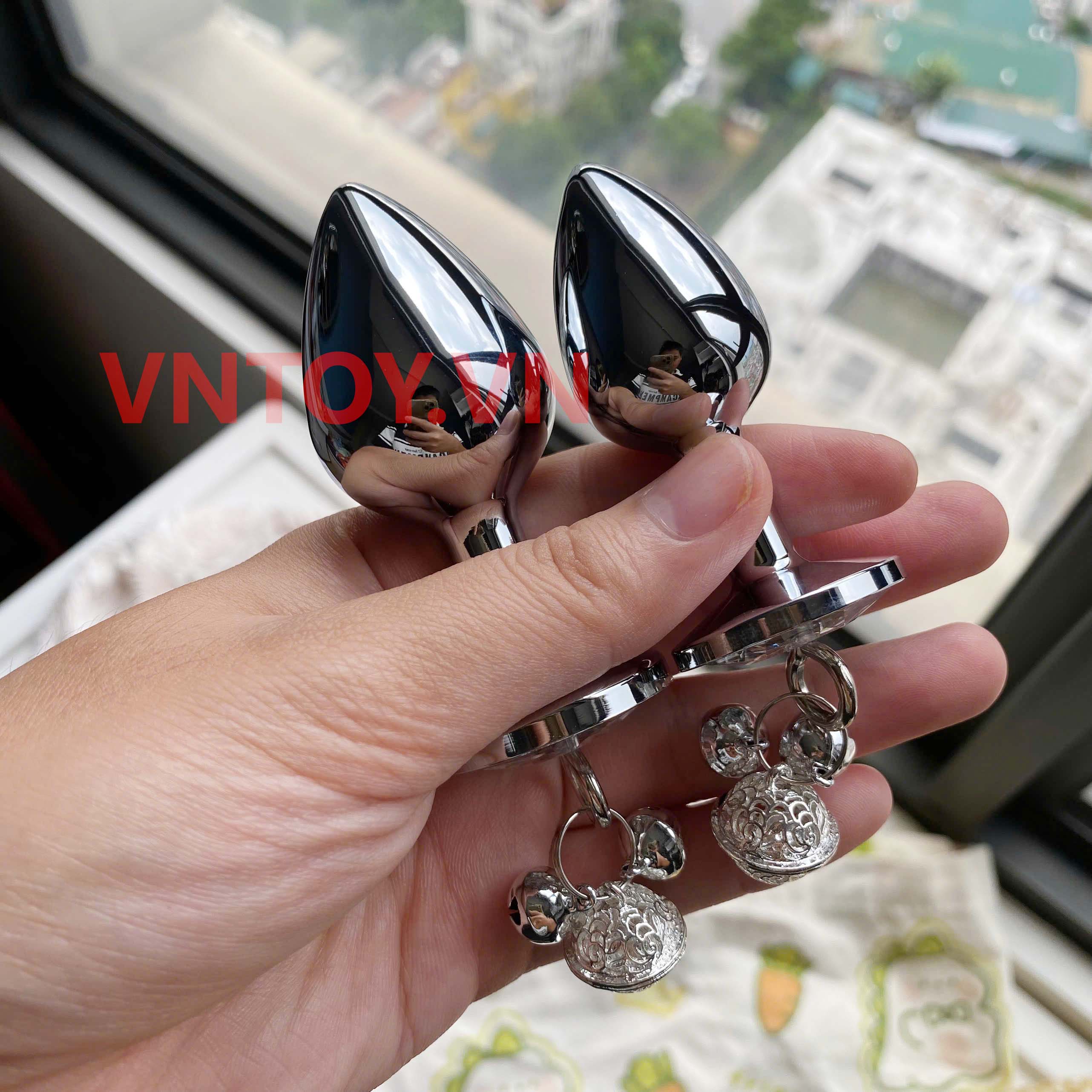 Butt plug inox cao cấp gắn đá pha lê Bling Bling