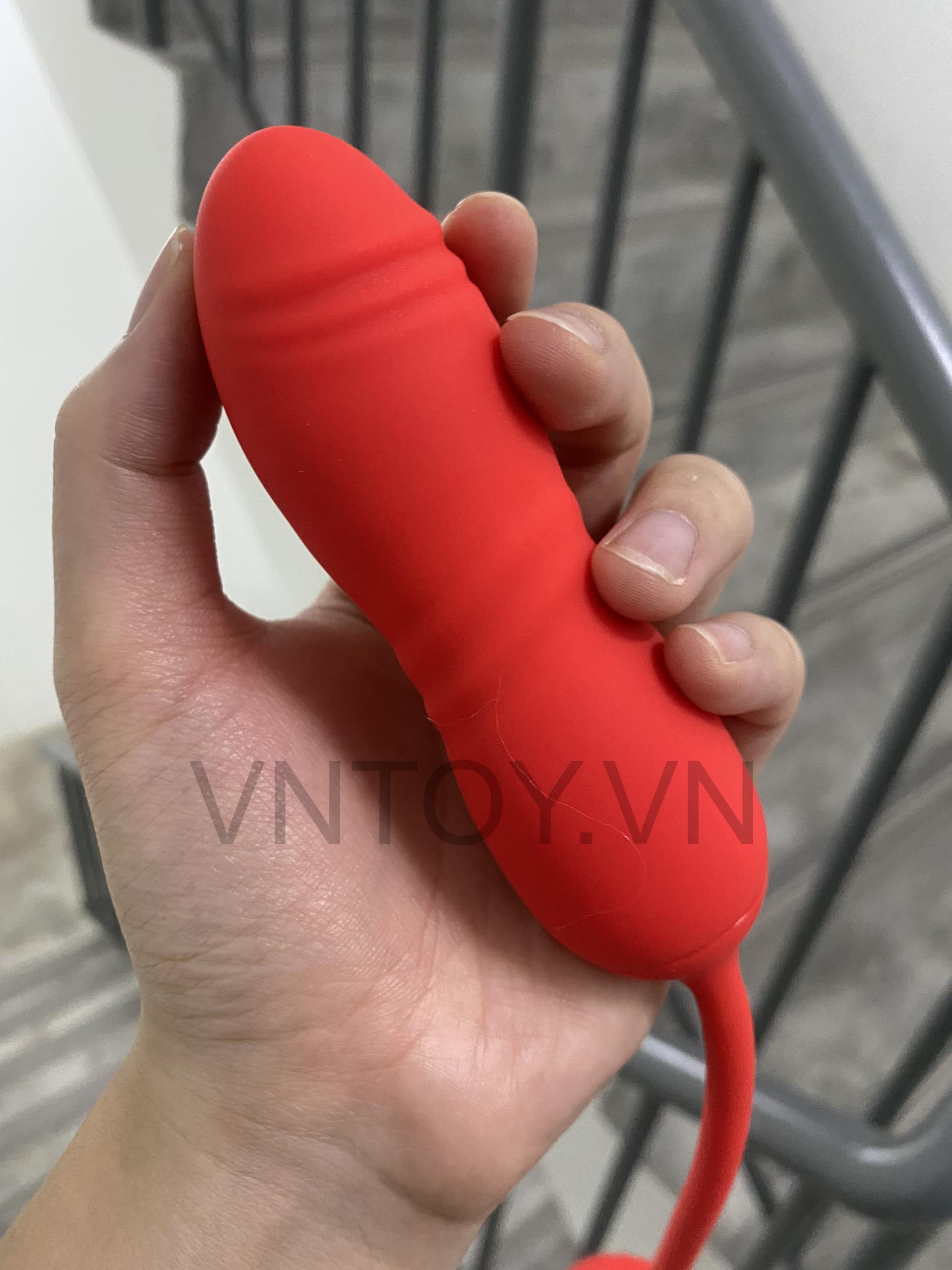 Trứng rung tình yêu thụt tự động kèm lưỡi liếm