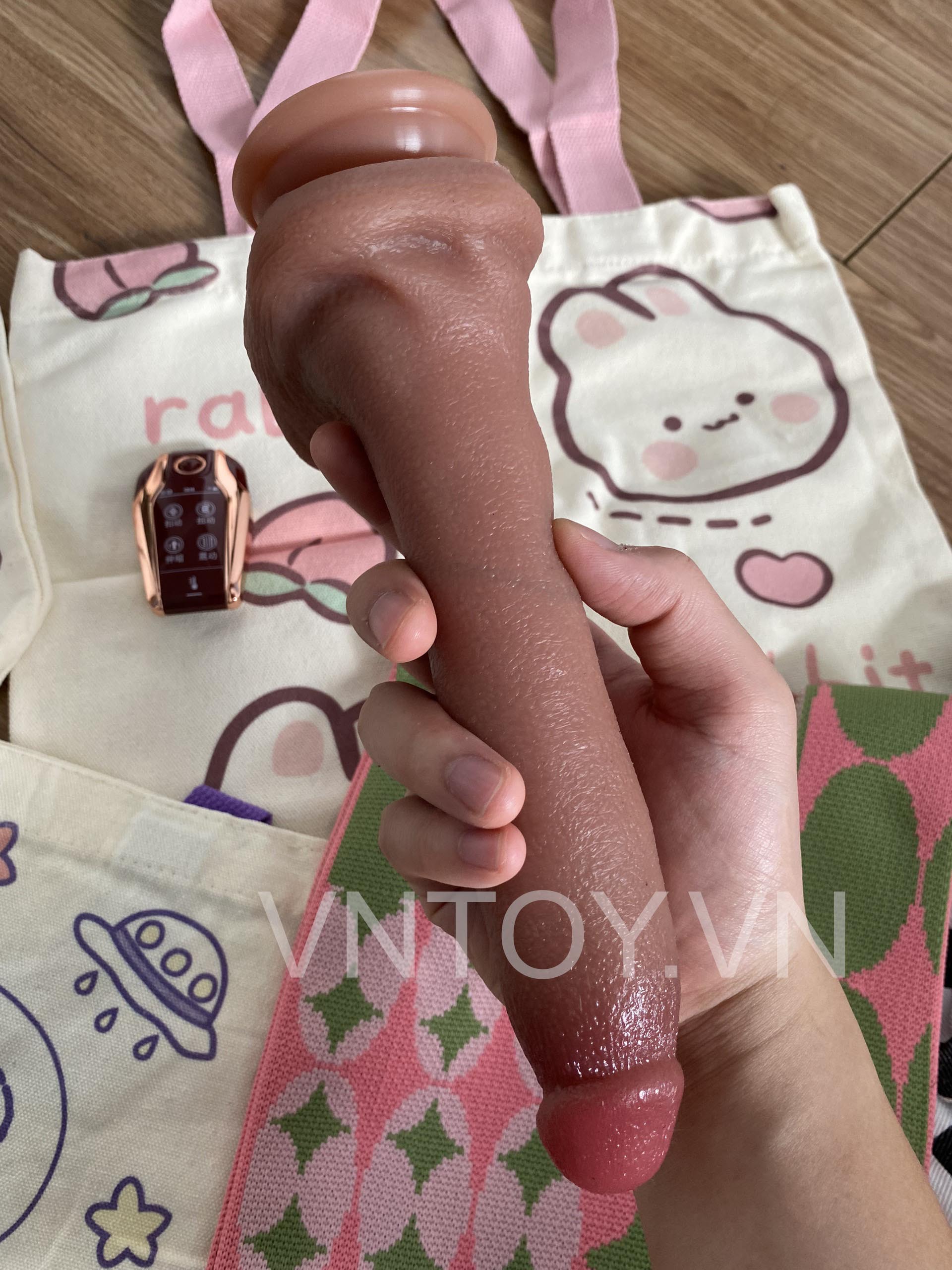 Dương vật giả cao cấp điều khiển từ xa phong cách châu Mỹ