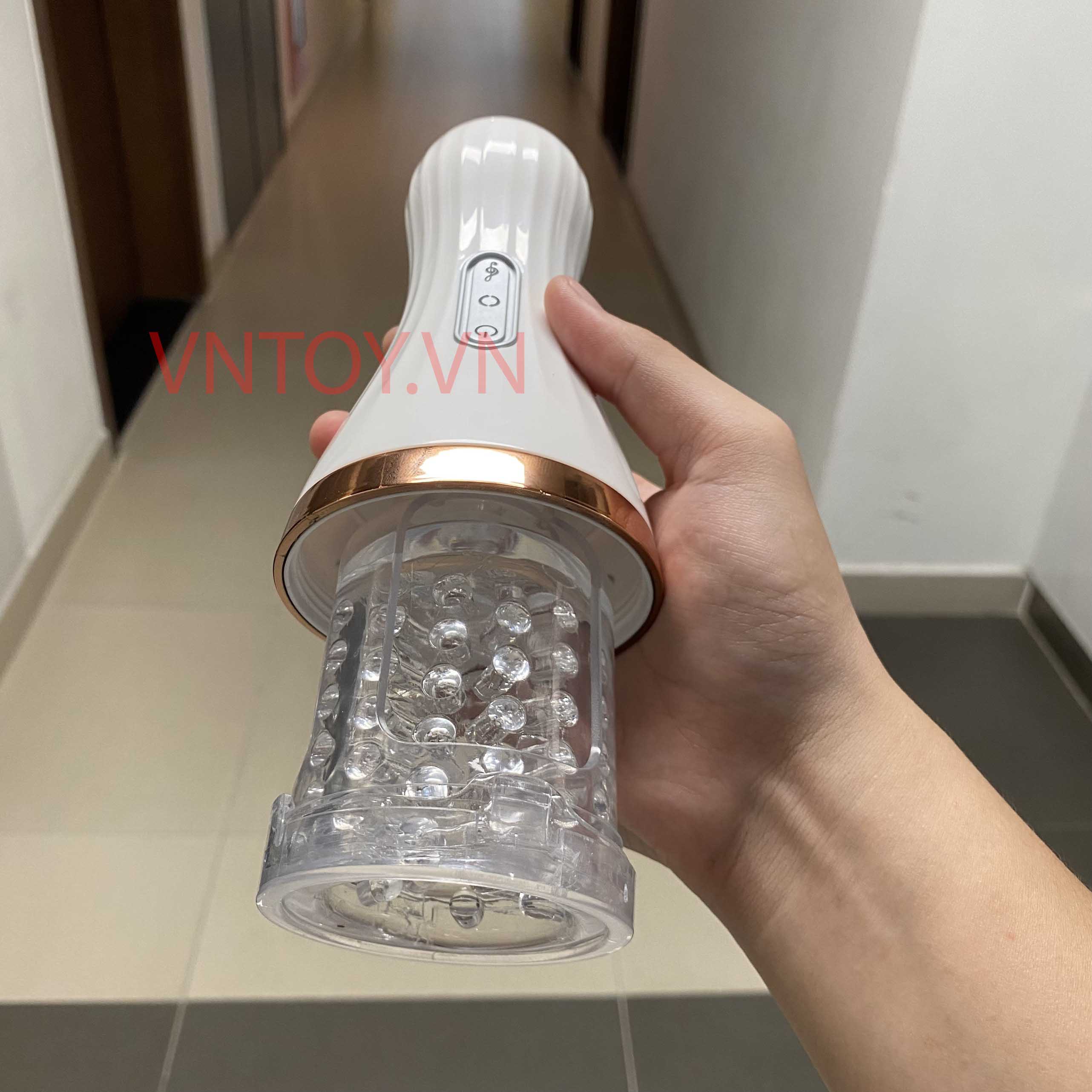 Cốc thủ dâm tự động Dibe xoay đảo chiều siết dương vật rên rỉ