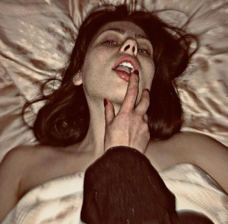 Con Gái Khi Yêu Có Ham Muốn Cao Không? Giải Đáp Từ Góc Nhìn Khoa Học