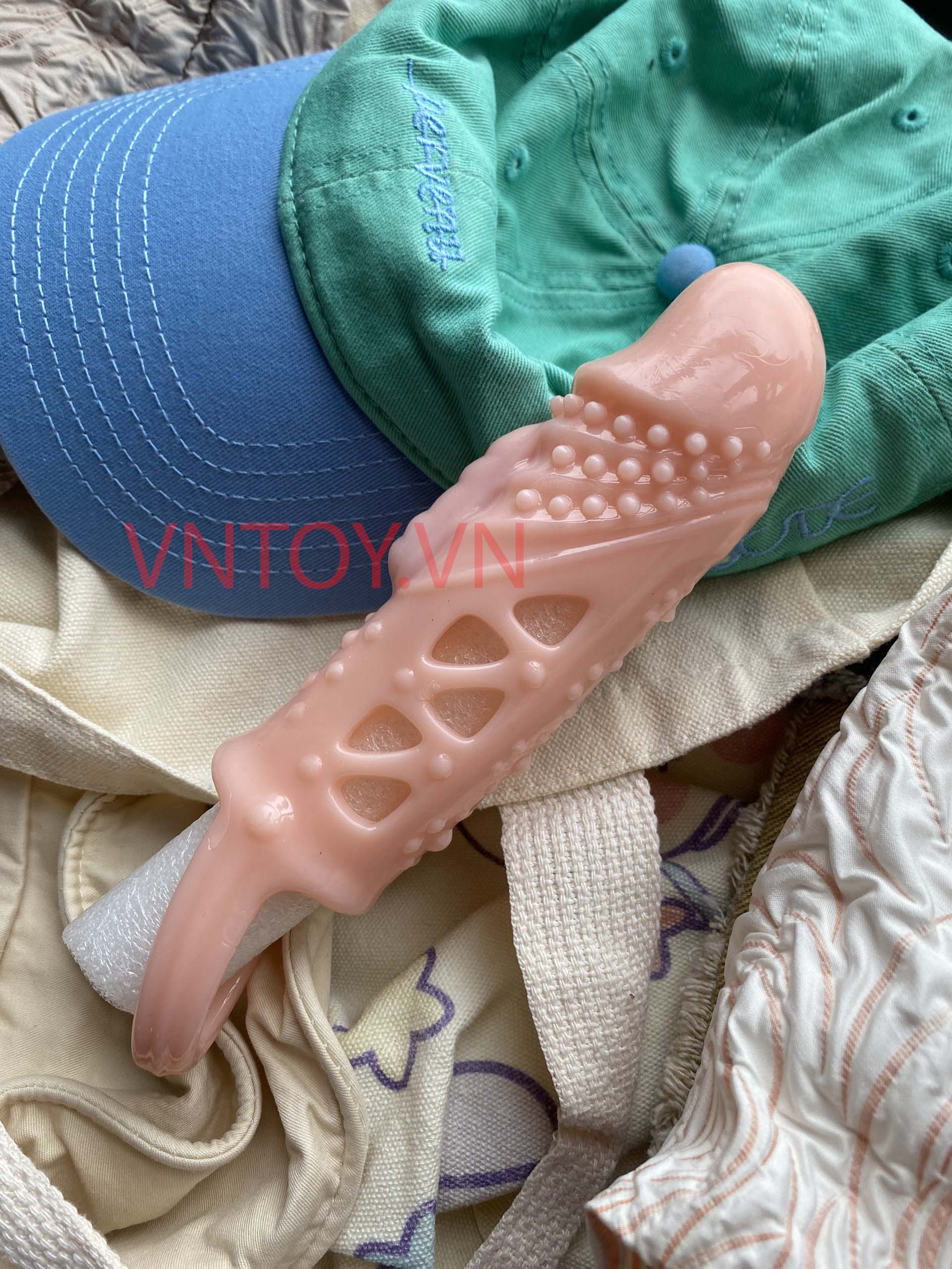 Bao cao su đôn dên Pretty Love Penis Sleeve nhiều gai có rung