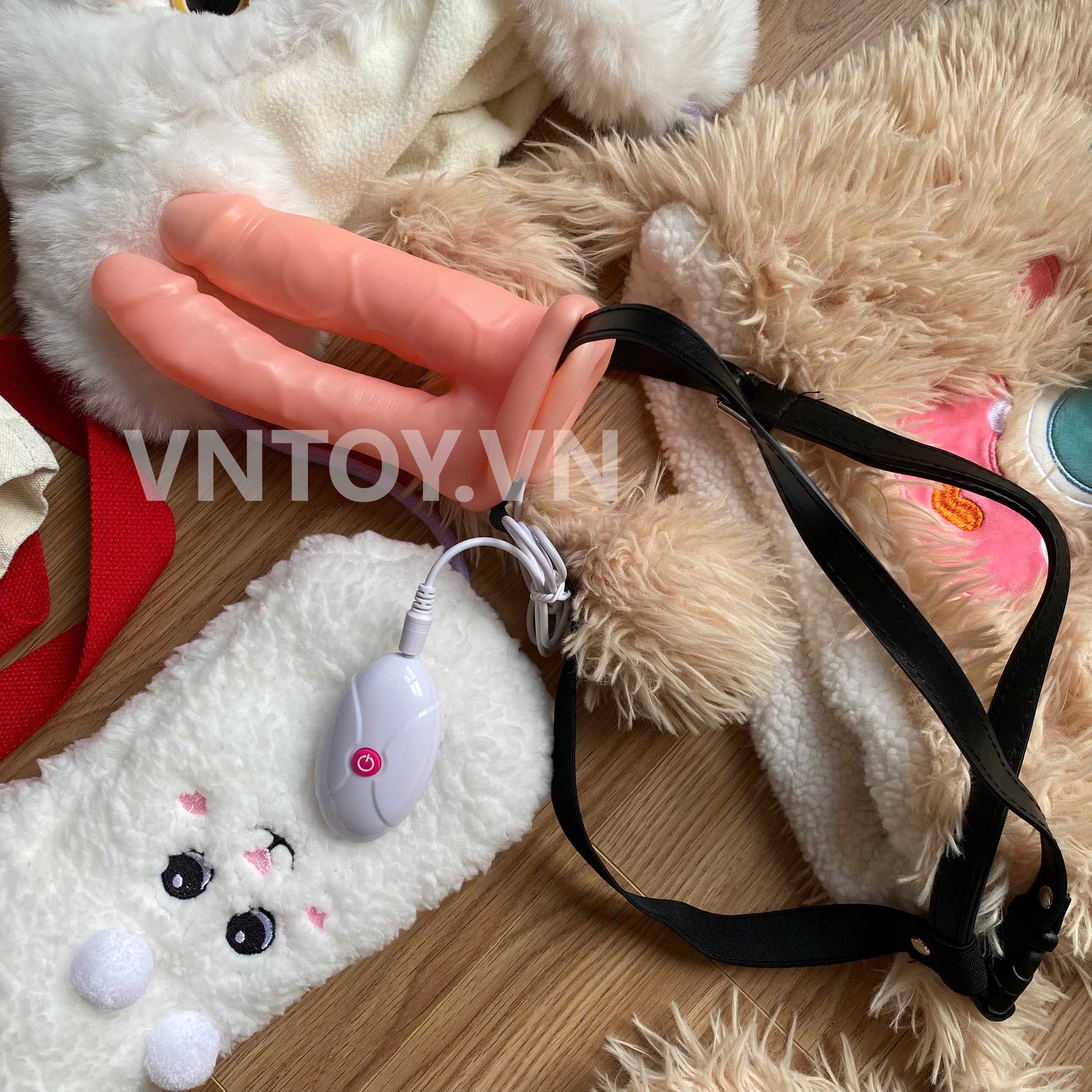 Dương vật giả đeo hông 2 đầu hollow rung 10 chế độ Lovetoy – đồ chơi tình dục cặp đôi