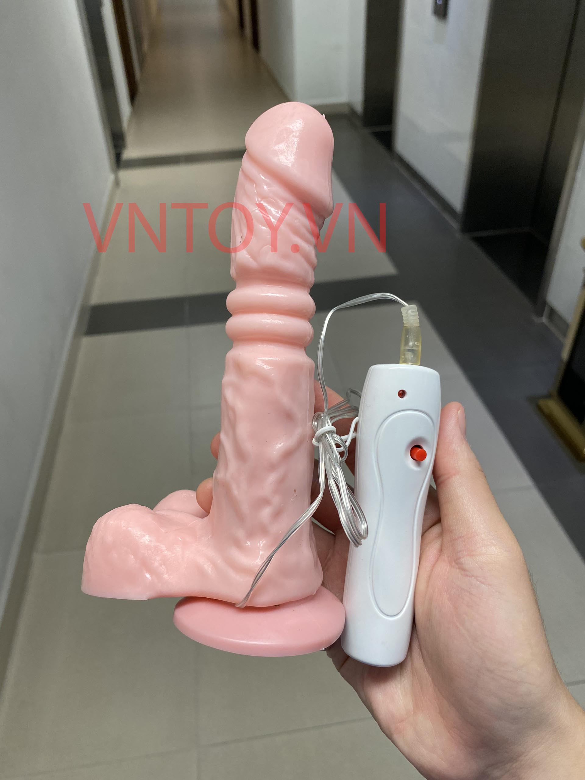 Dương vật giả điều khiển Jiuai rung thụt màu hồng