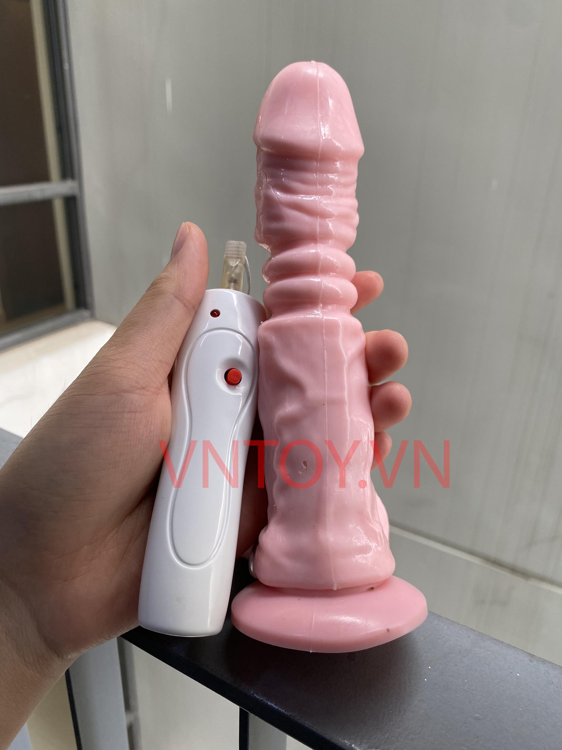 Dương vật giả điều khiển Jiuai rung thụt màu hồng