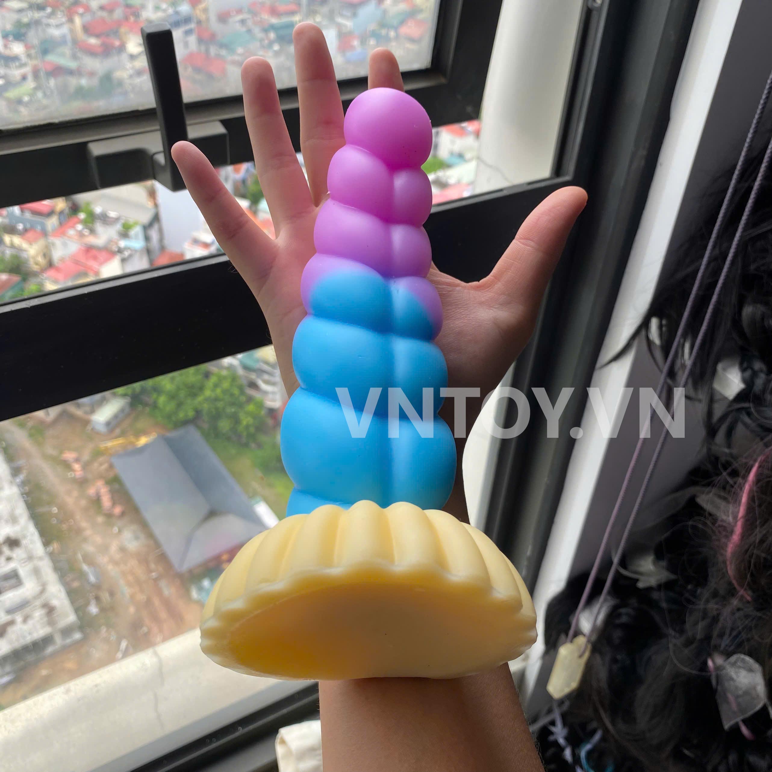 Dương vật giả fantasy silicon mềm mịn hình dáng sừng kỳ lân hoa bầu màu sắc sặc sỡ