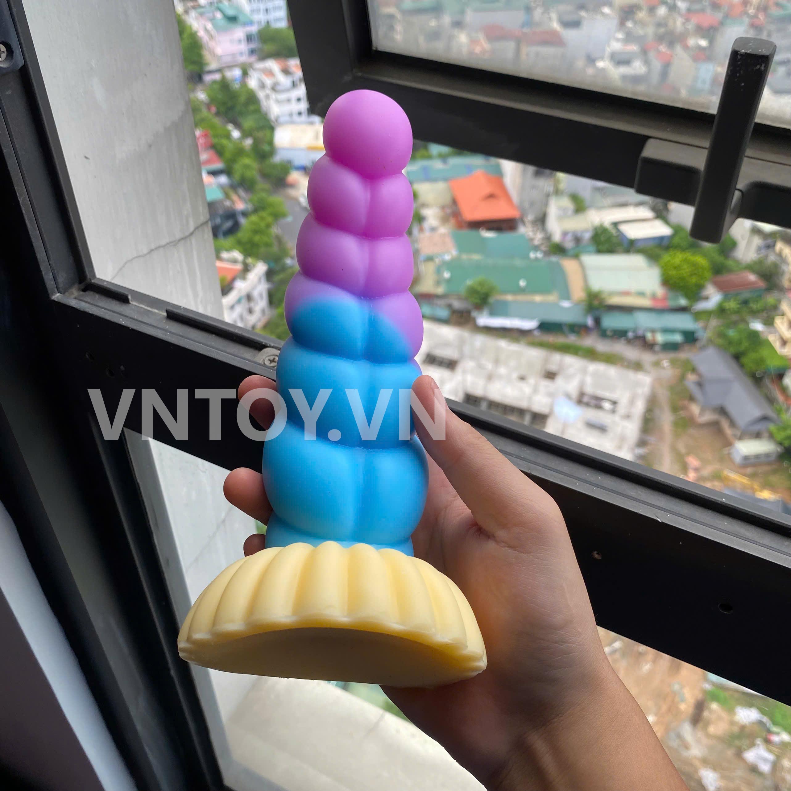 Dương vật giả fantasy silicon mềm mịn hình dáng sừng kỳ lân hoa bầu màu sắc sặc sỡ