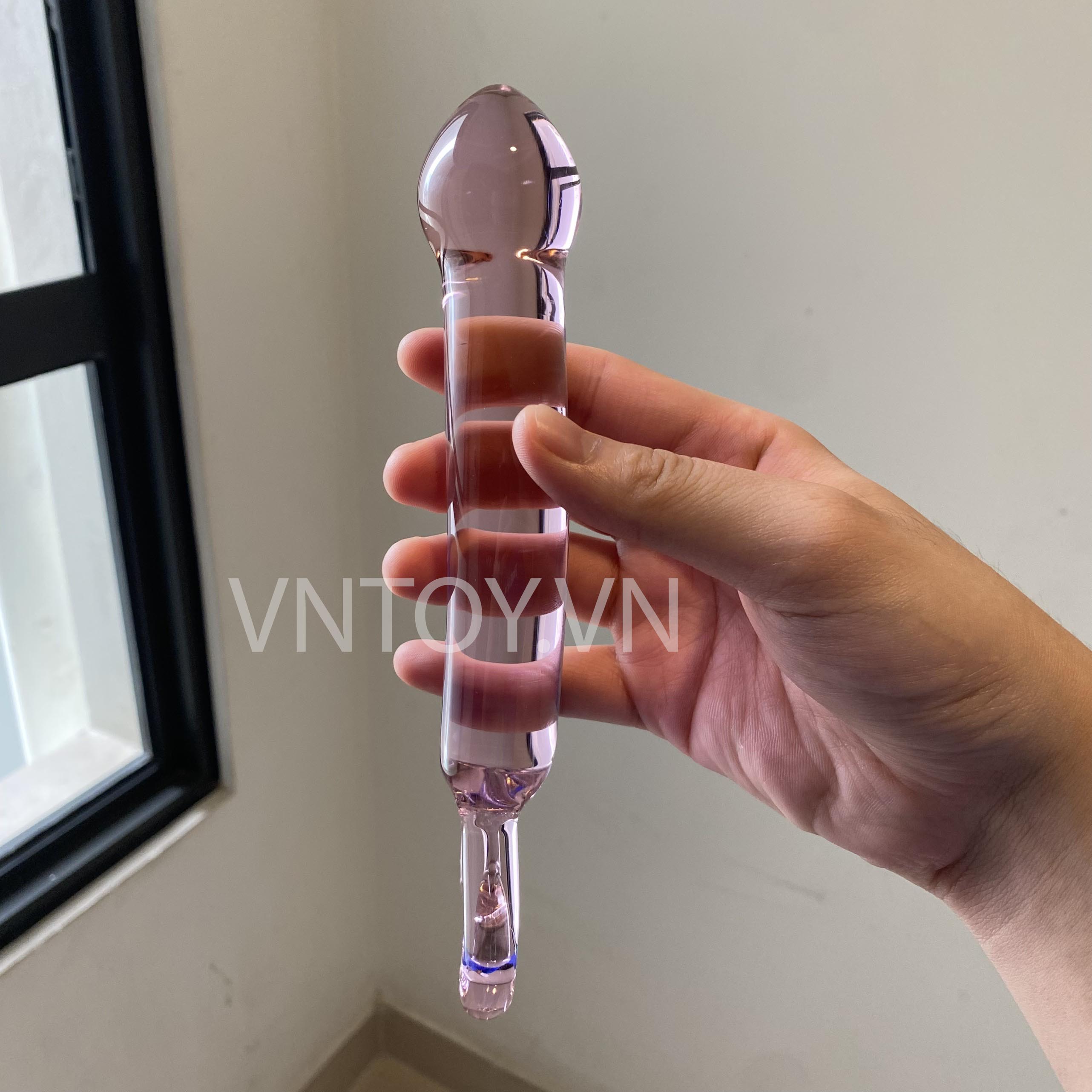 Dương vật giả pha lê cao cấp gắn hậu môn tay cầm trái tim