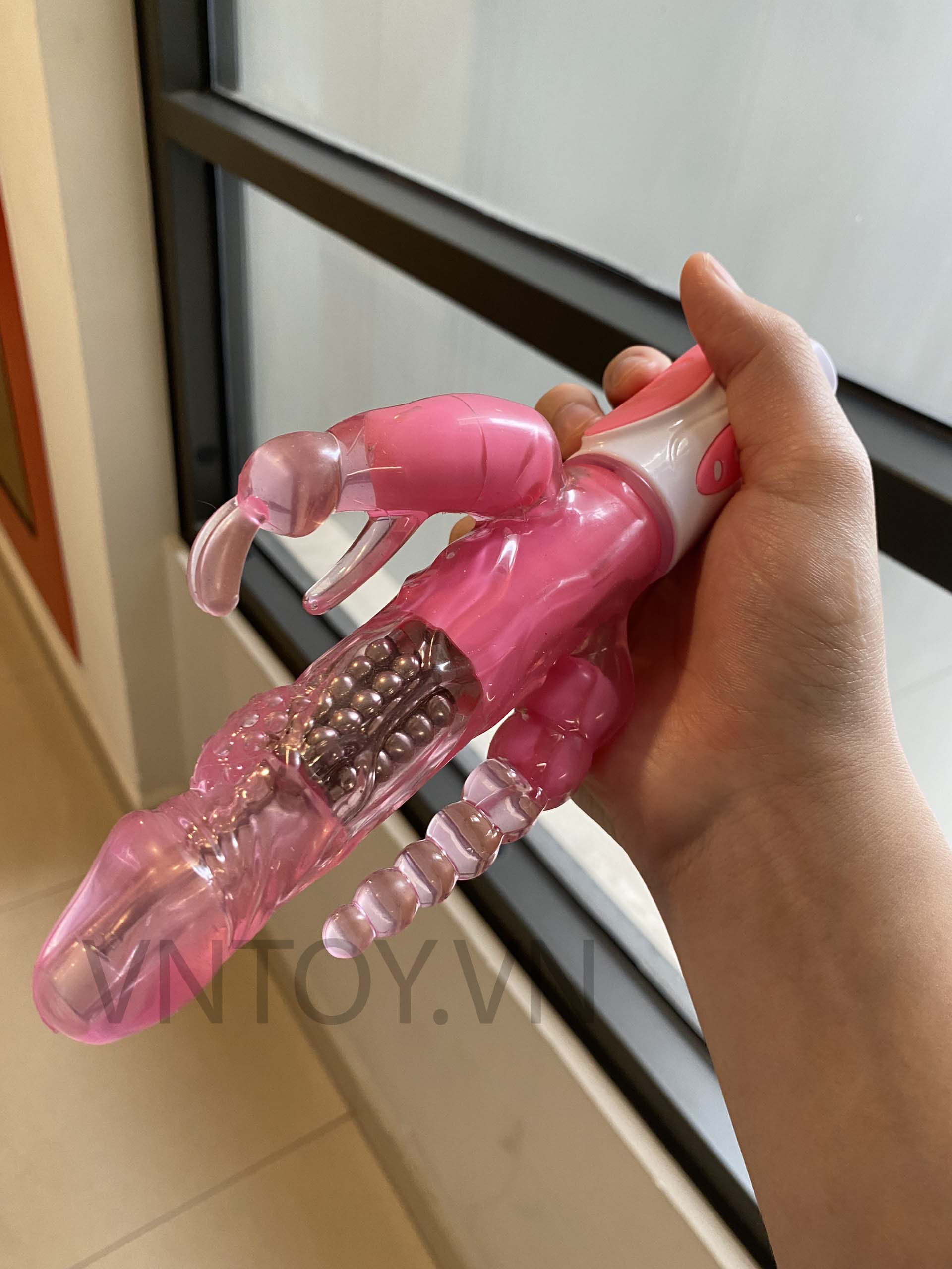 Dương vật giả tự động xoay ngoáy rung âm đạo hậu môn