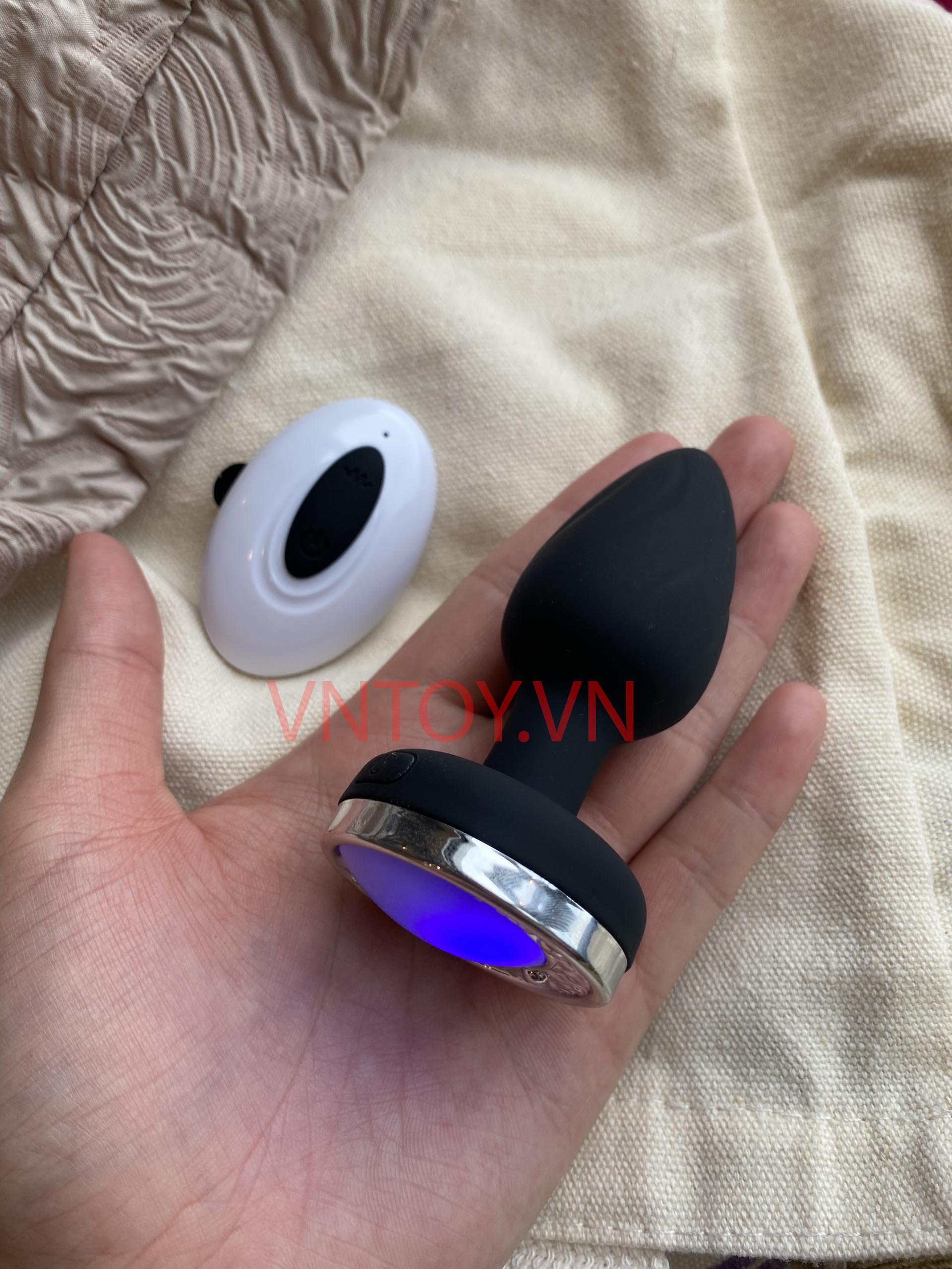 Plug hậu môn đèn LED Silicon điều khiển từ xa