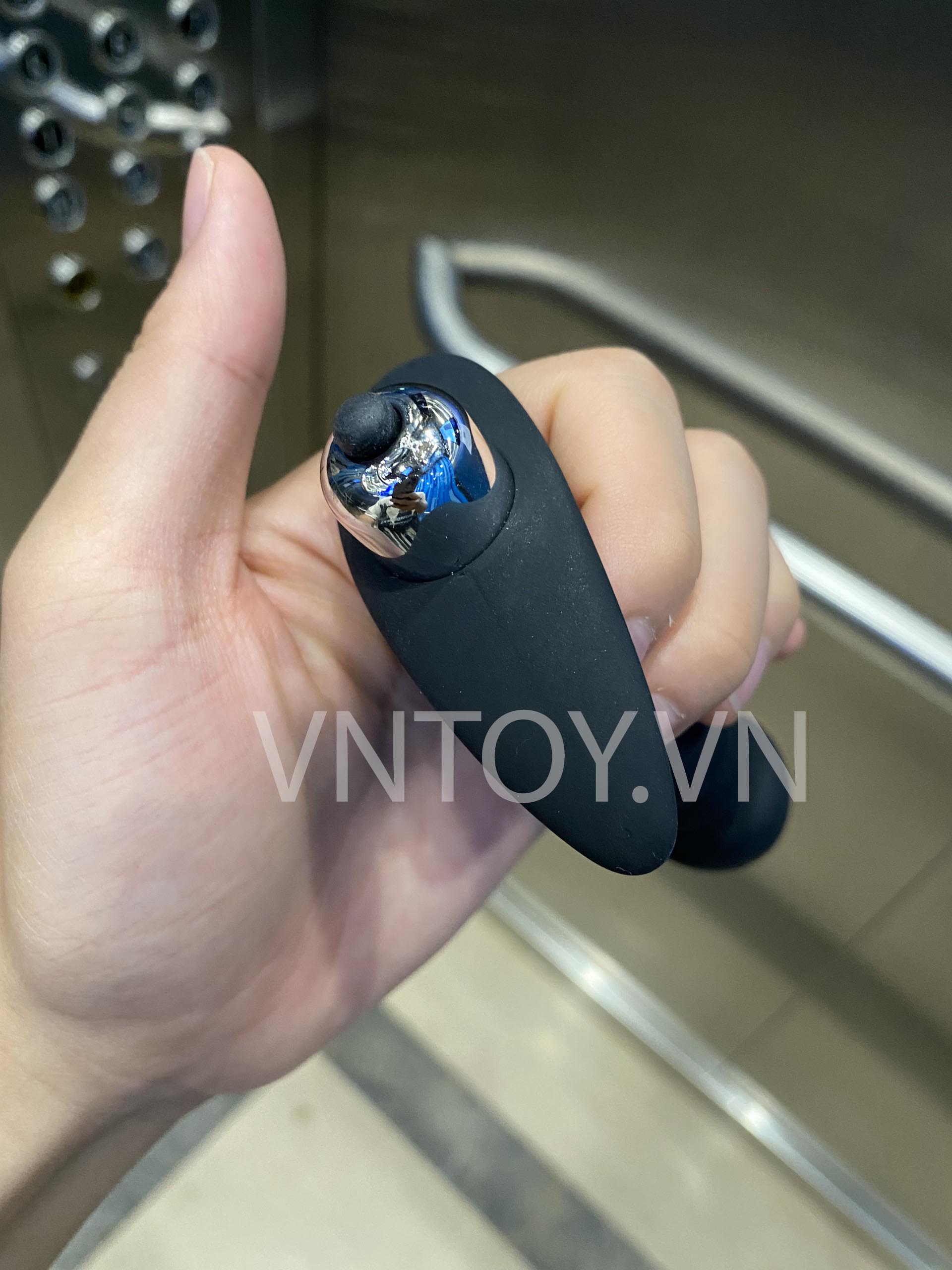 Dụng cụ gắn hậu môn Silicon có rung