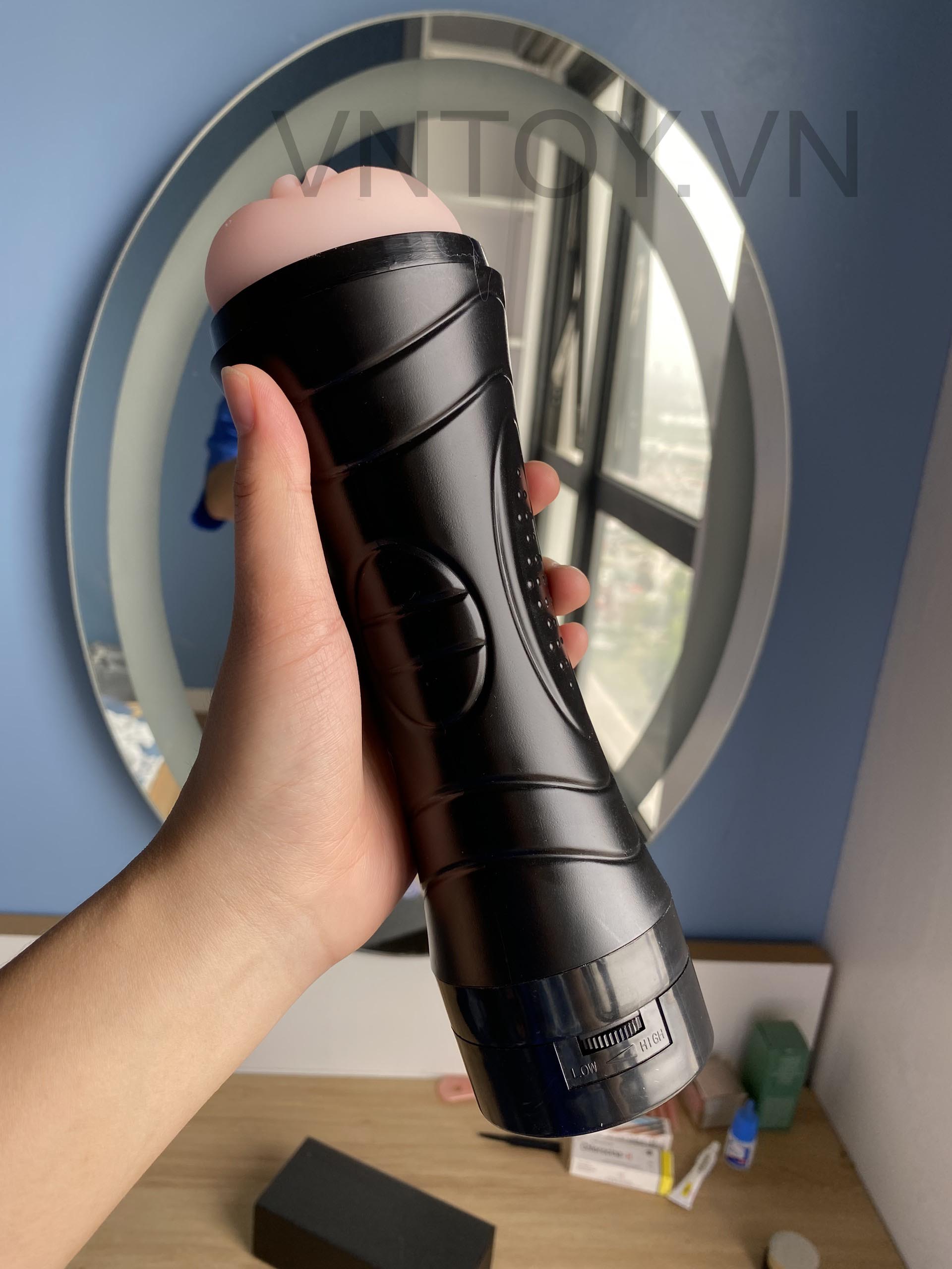 Cốc âm đạo đèn pin Bussy Vibration thủ dâm nam 8 chế độ rung