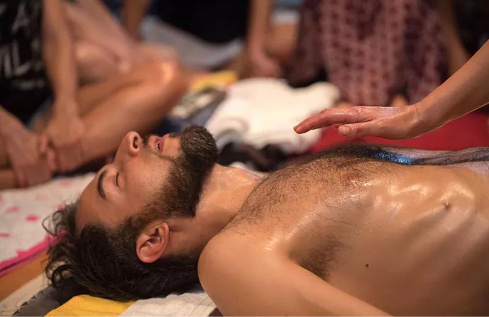 Cách massage dương vật tăng kích thước sung mãn sẵn sàng xông trận – Hướng dẫn chi tiết & an toàn