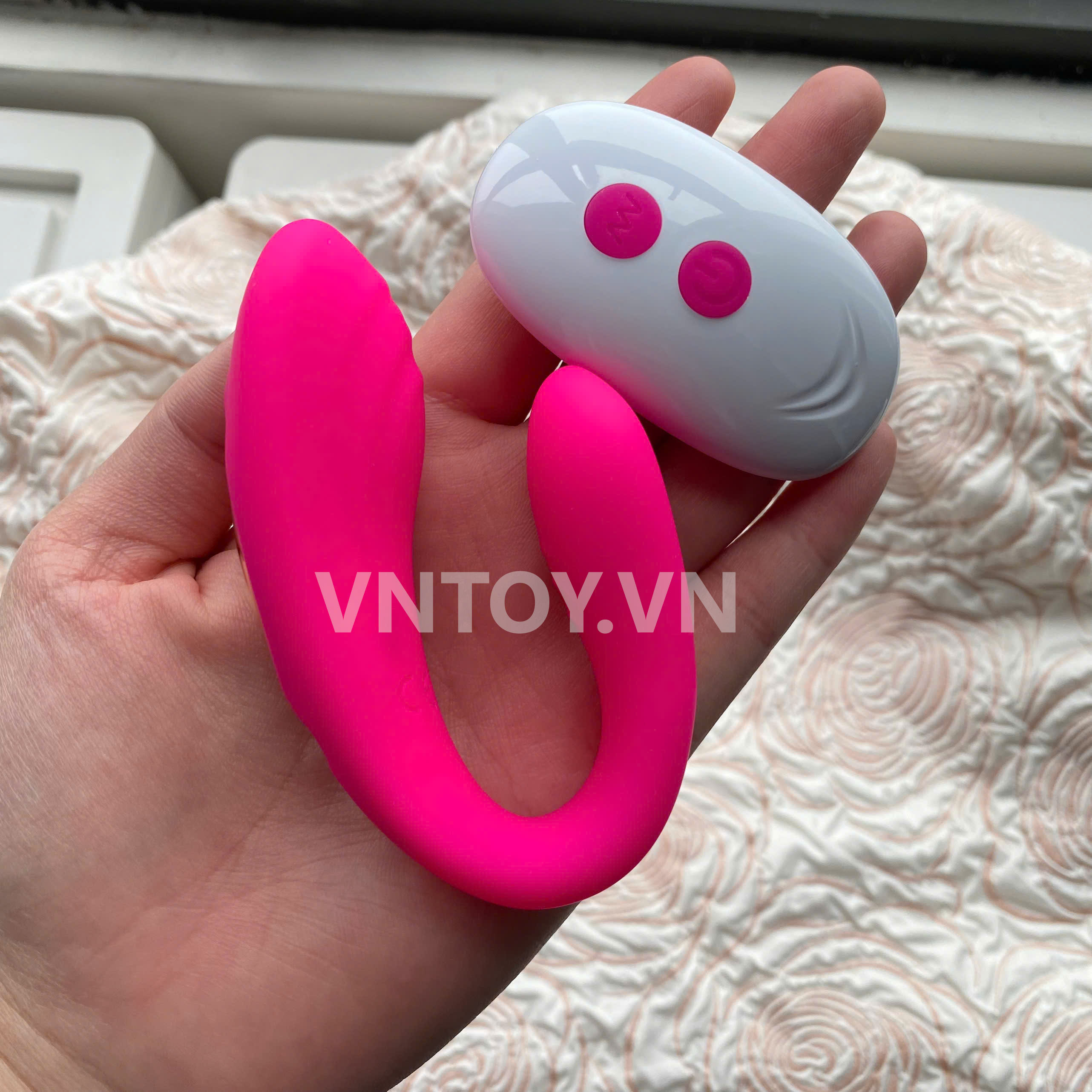 Máy rung âm đạo hình chữ U điều khiển từ xa kích thích 2 điểm