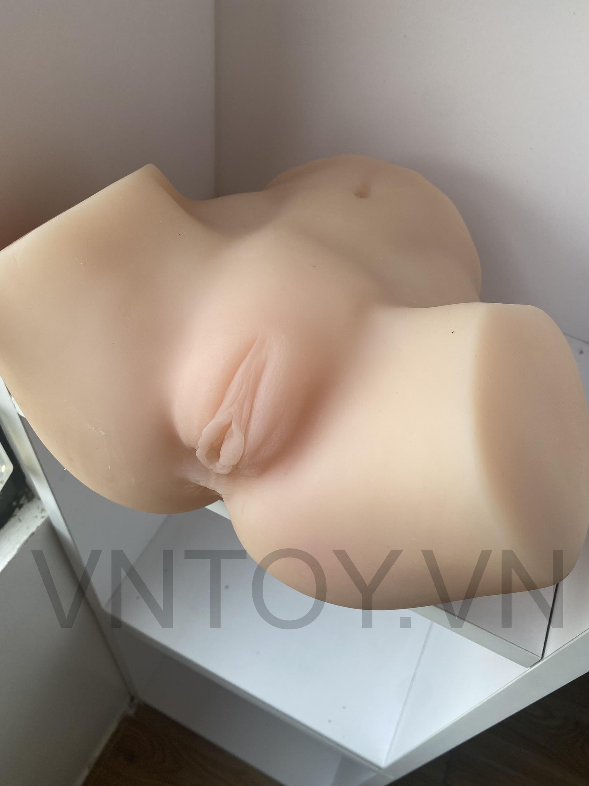 Mông Giả Nguyên Khối Siêu Cấp Rên La Tặng Kèm Tai Nghe Tỉ Lệ Người Thật TOY0114 – Cảm Giác Như Thật 99%