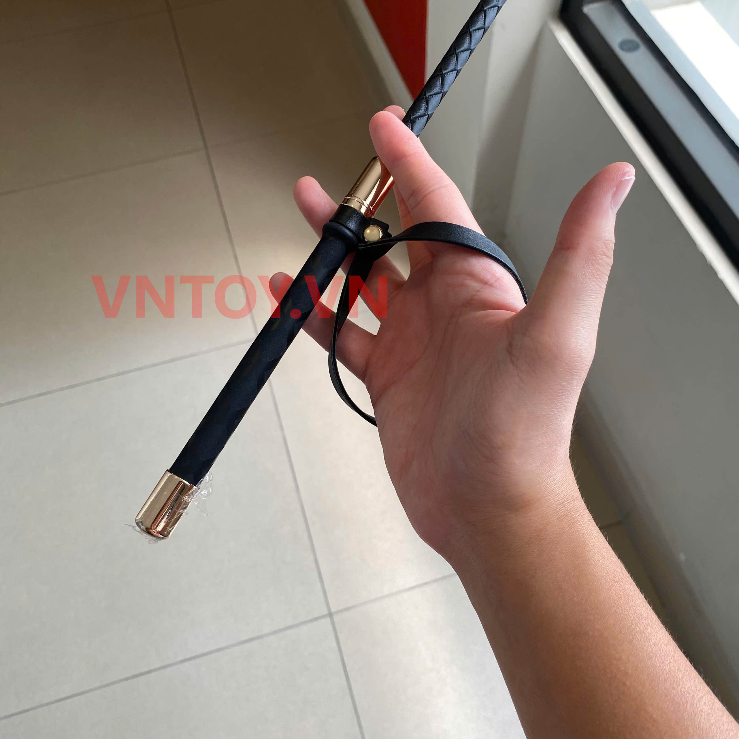 Roi da tình thú phong cách quất ngựa – đồ chơi BDSM nhập vai quyền lực