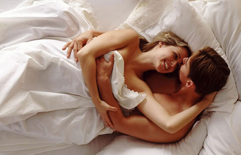 Quan hệ nhiều có bị vô sinh không? Tần suất bao nhiêu là đủ để khỏe mạnh và hạnh phúc?