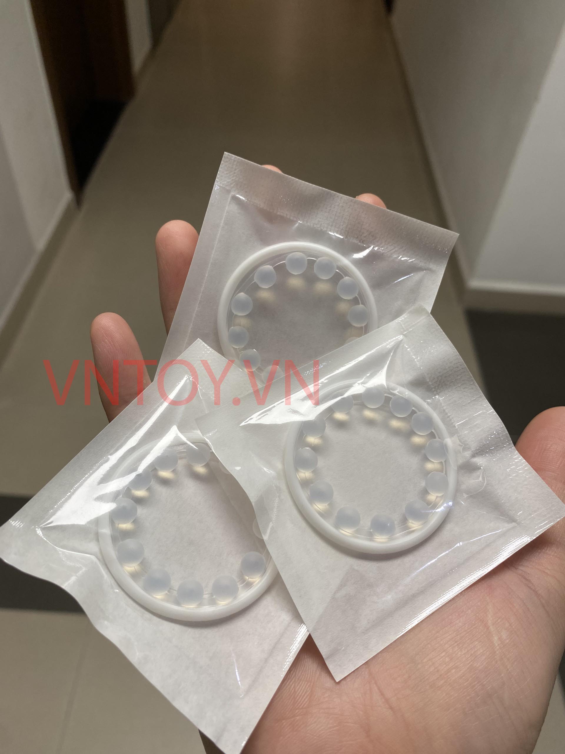 Vòng đeo bi Joker đặc gai siêu kích thích