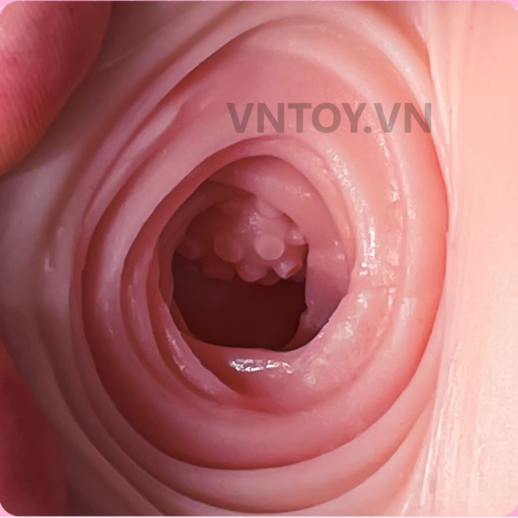 Vú giả đào tiên hồng hào có lỗ hậu môn mềm mại
