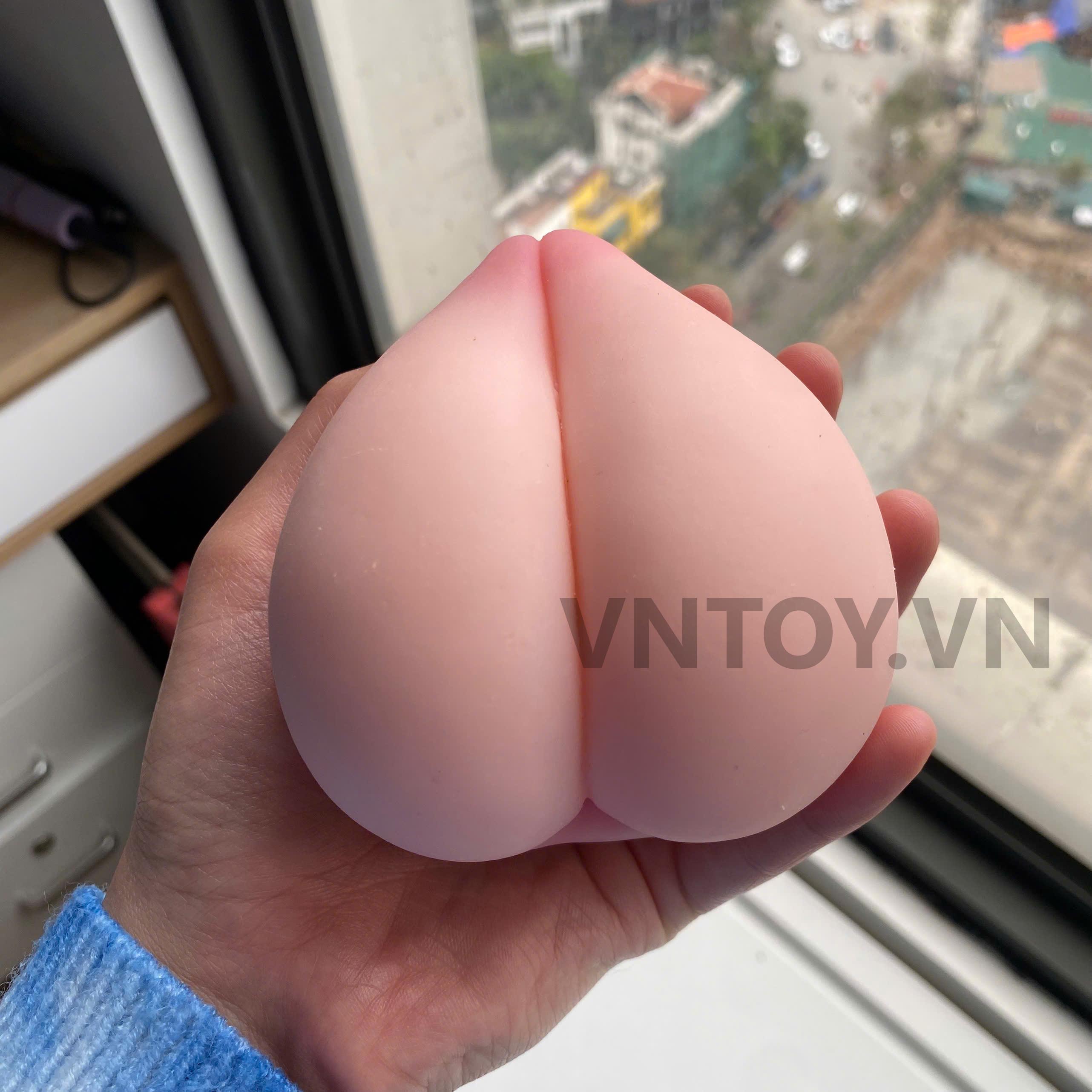 Vú giả đào tiên hồng hào có lỗ hậu môn mềm mại