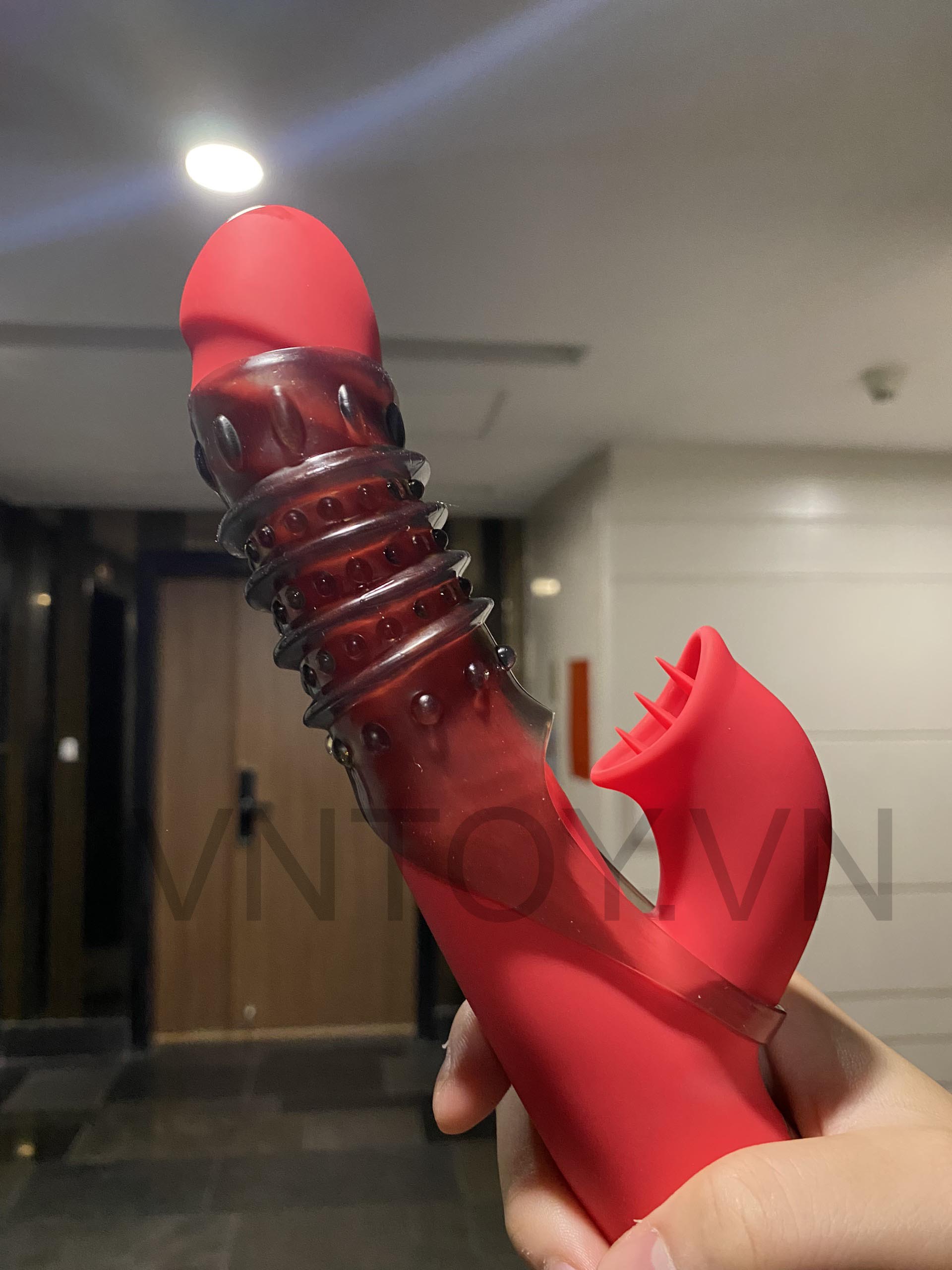 Bao cao su đôn dên khúc giữa có quai đeo bìu