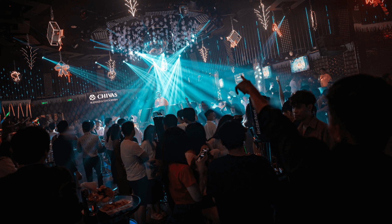 giá đèn laser karaoke